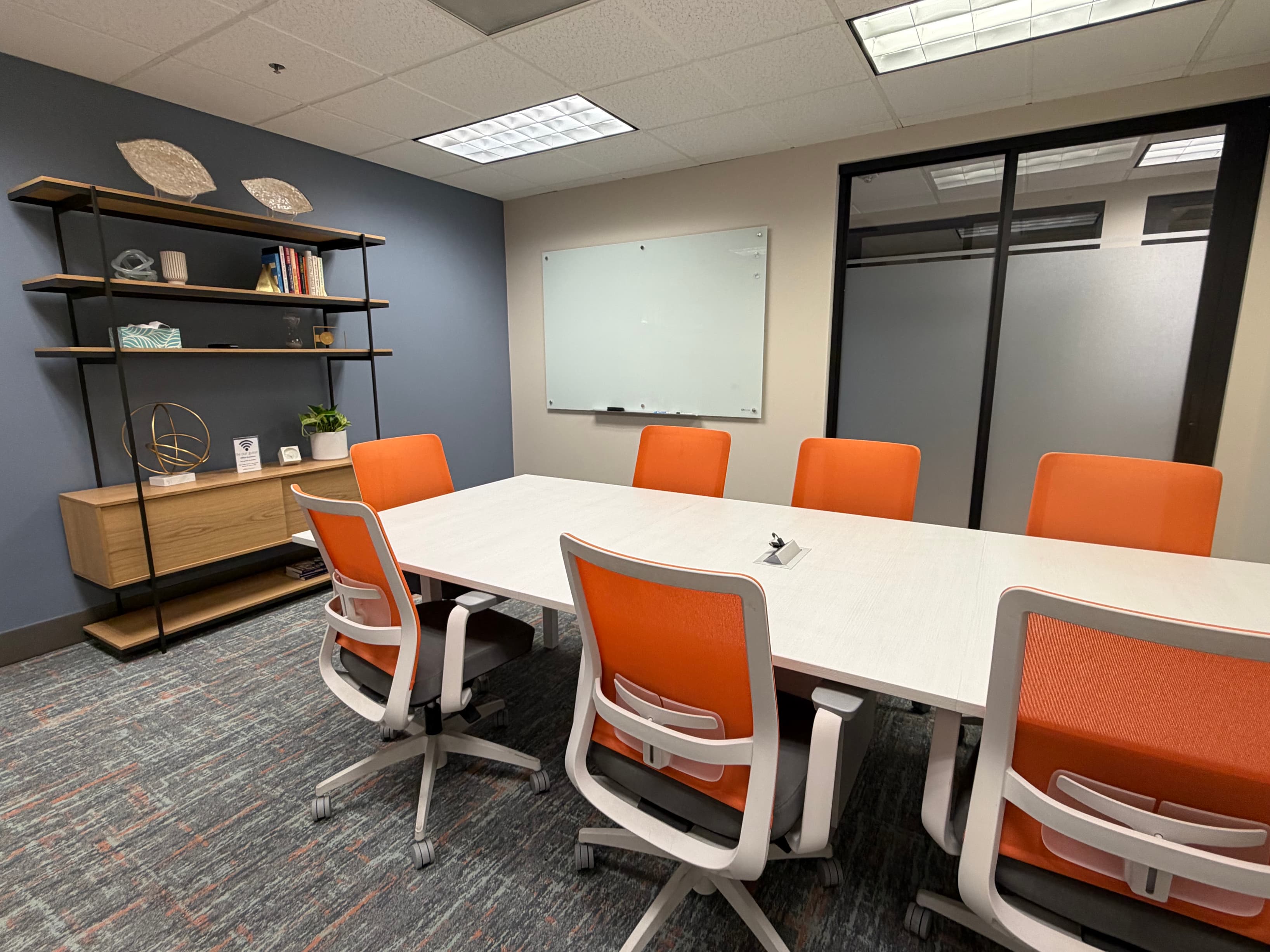Bradlie Meeting Room