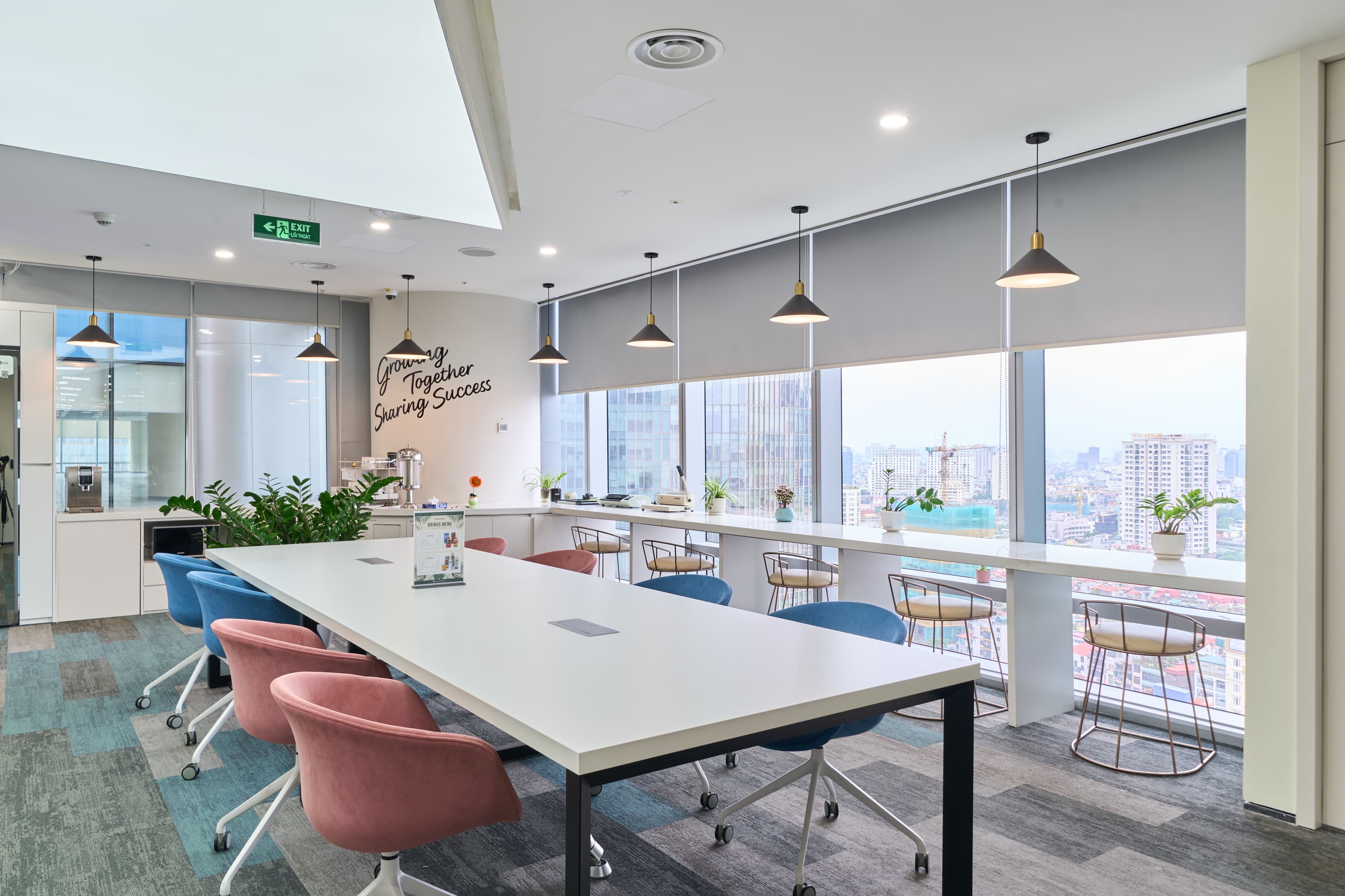 Hot desk area