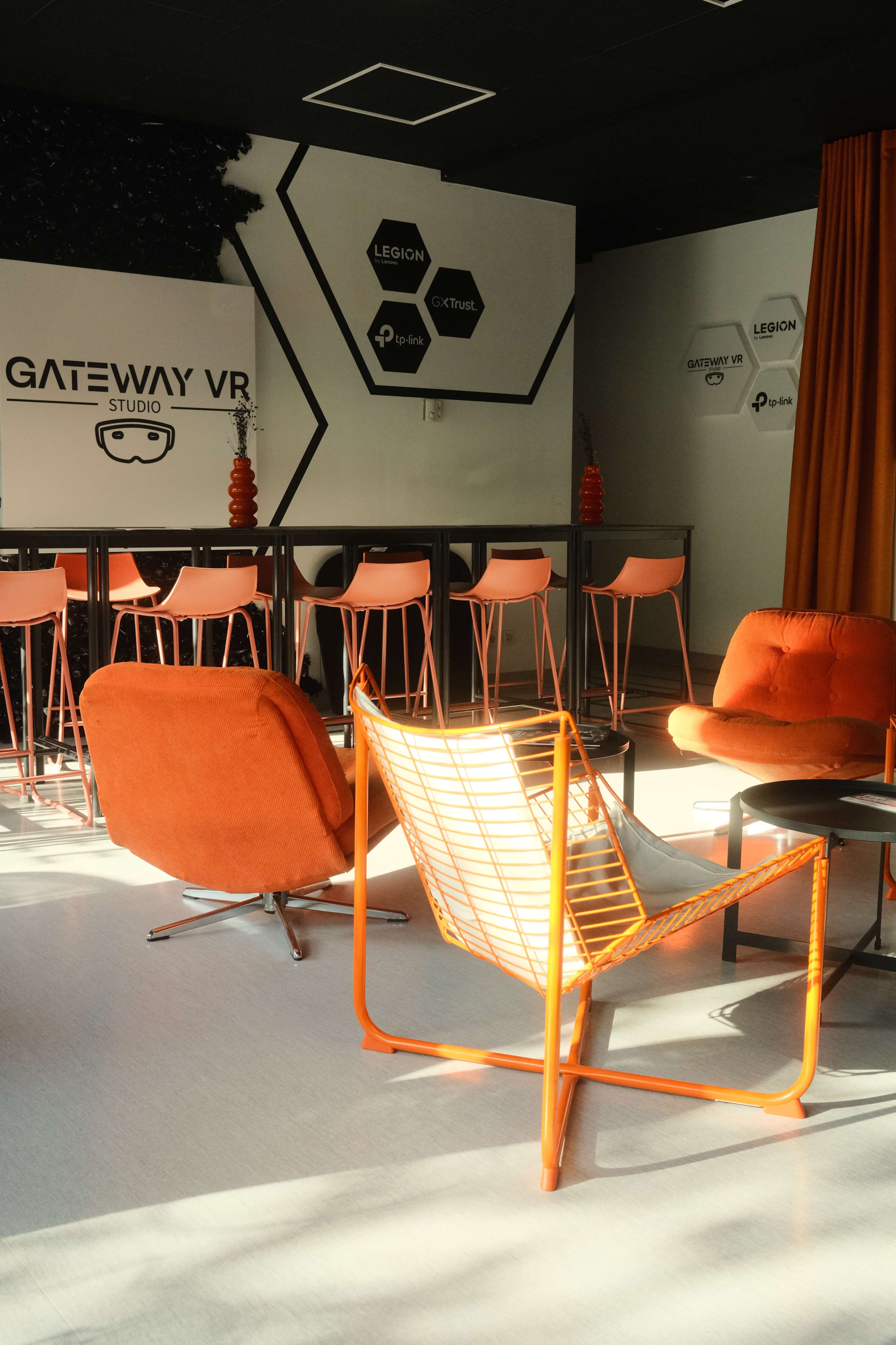 Lounge area for lunch, coffees, meetings.