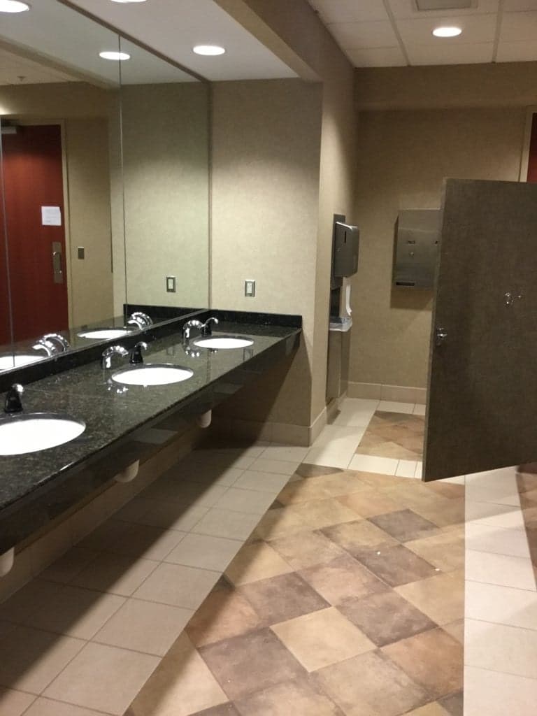 Toilets/ Bathroom Toilets/ Bathroom