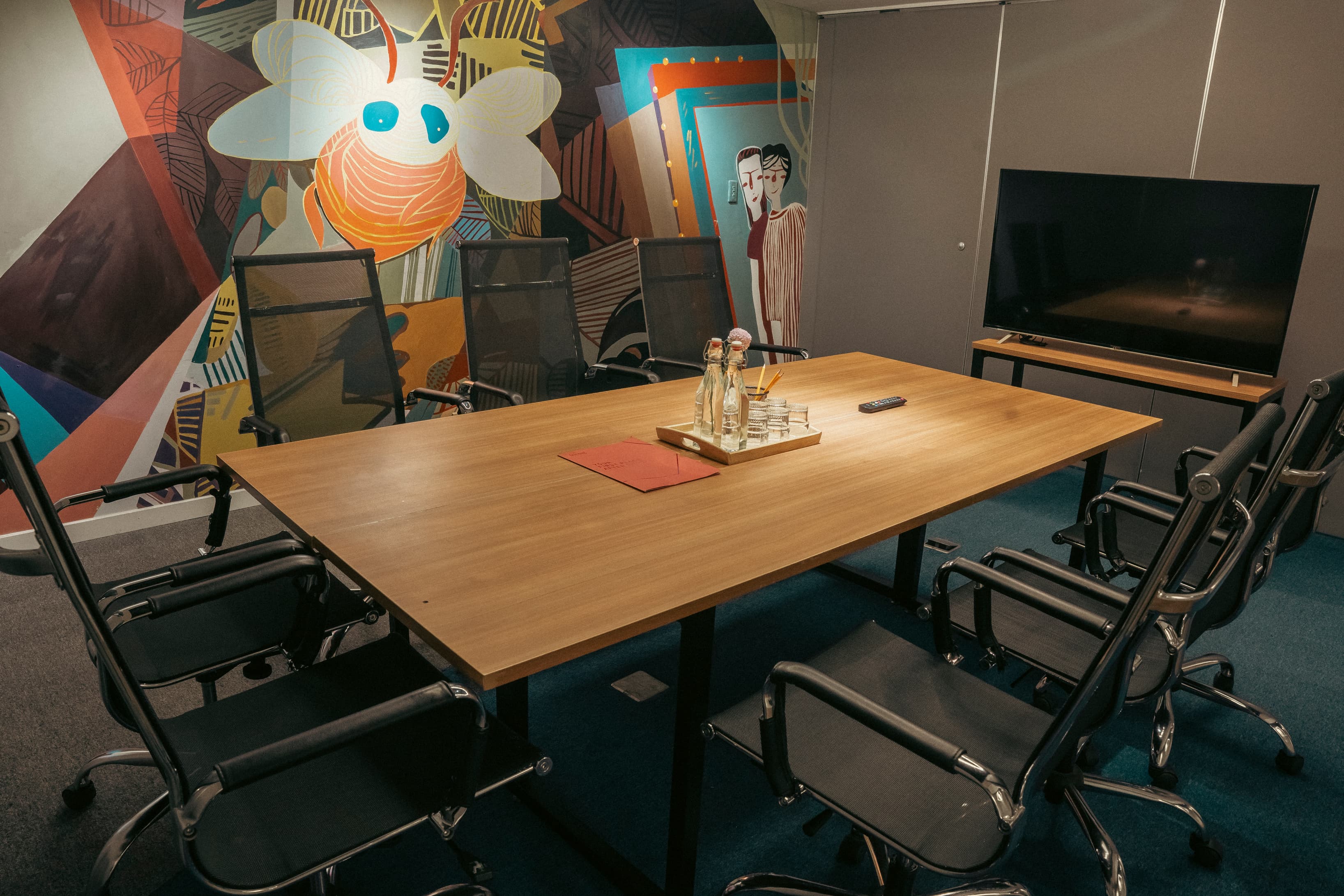 Ensure your meetings run smoother and reduce administration time with our fully-integrated solution Ensure your meetings run smoother and reduce administration time with our fully-integrated solution