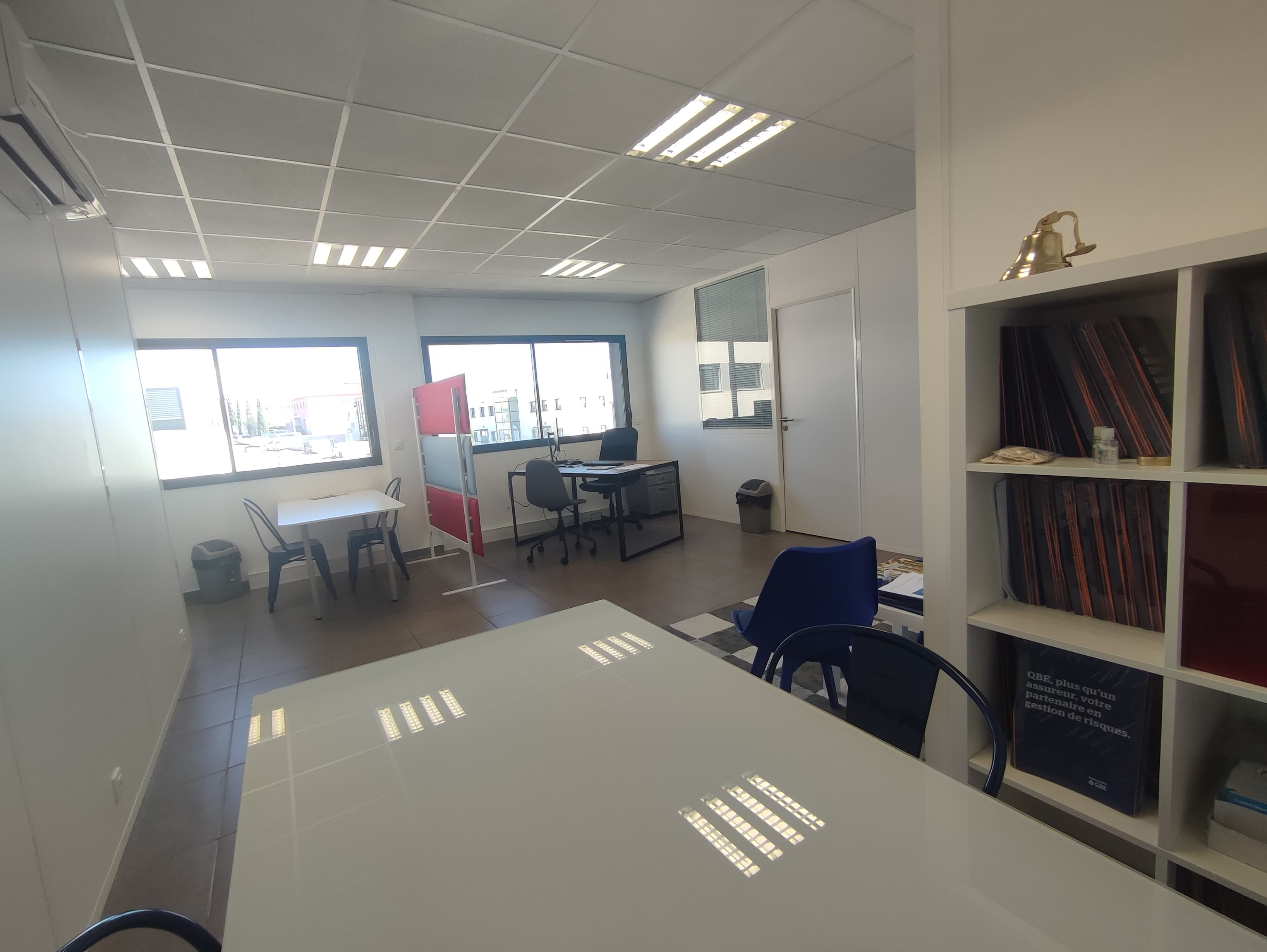 Bureau avec sous bureau 42 M²