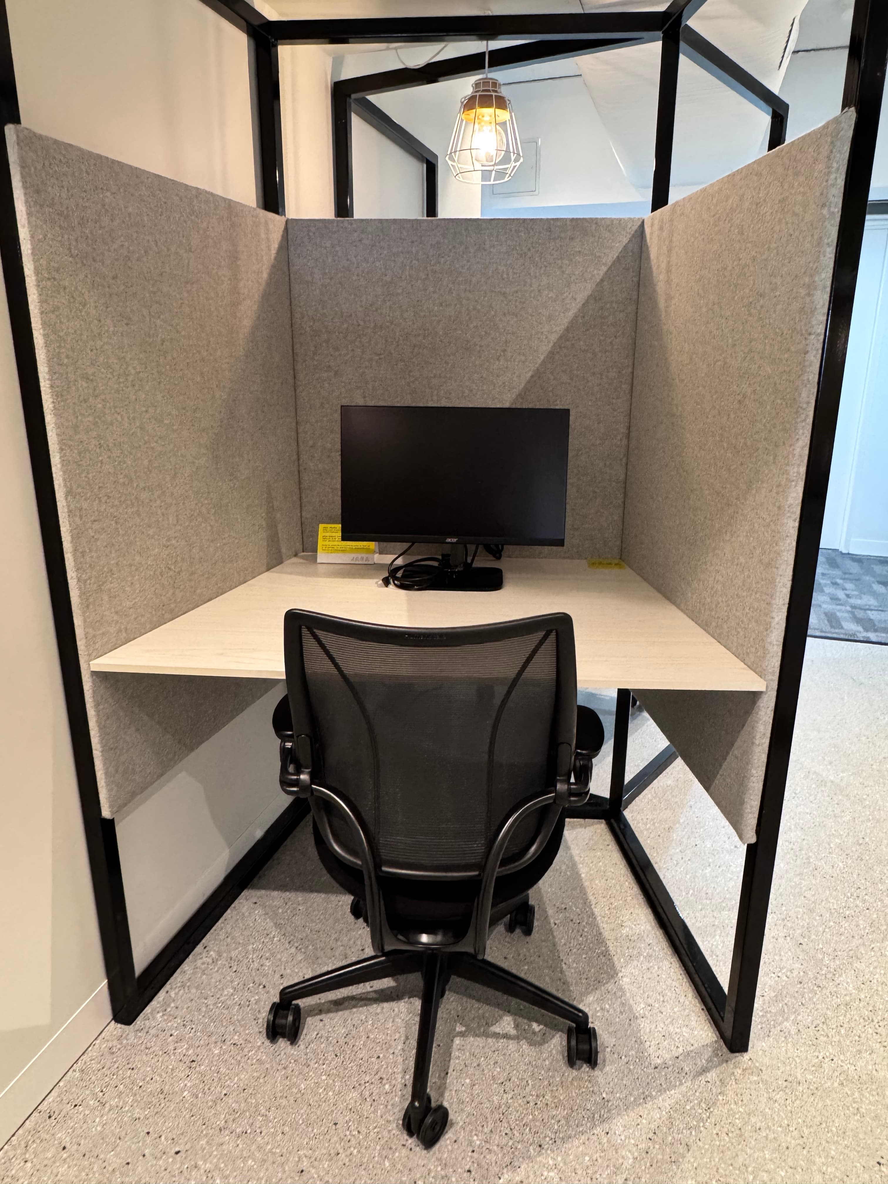 Hot Desk in Surry Hills, Sydney Hot Desk in Surry Hills, Sydney