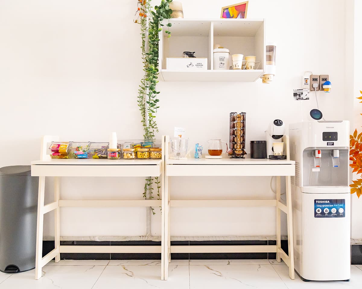 Coffee & Tea & Snack Beverage Station