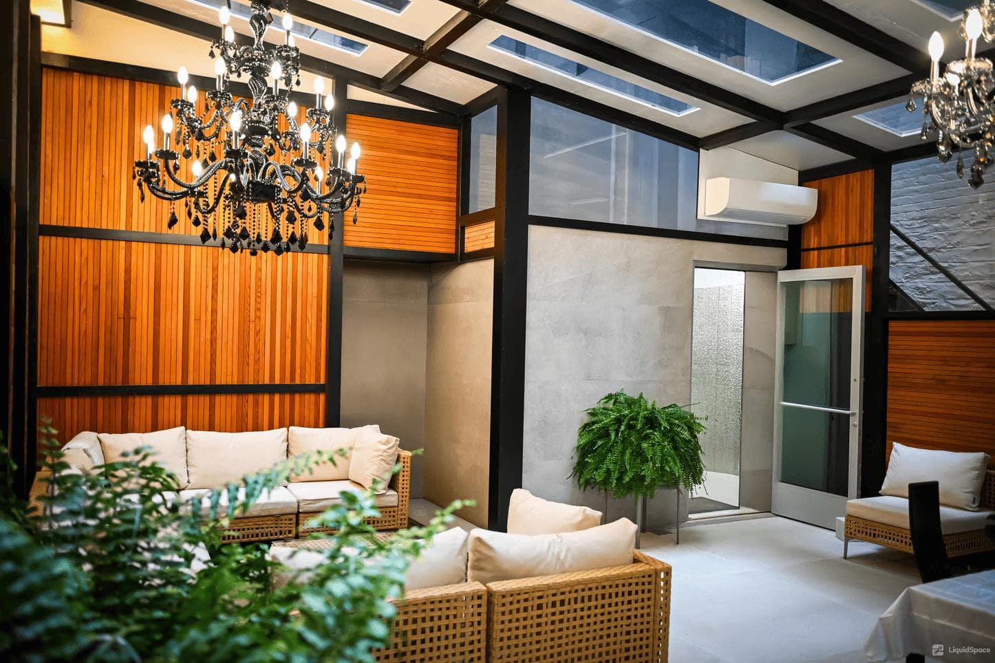 1HomeOffice Inner Courtyard