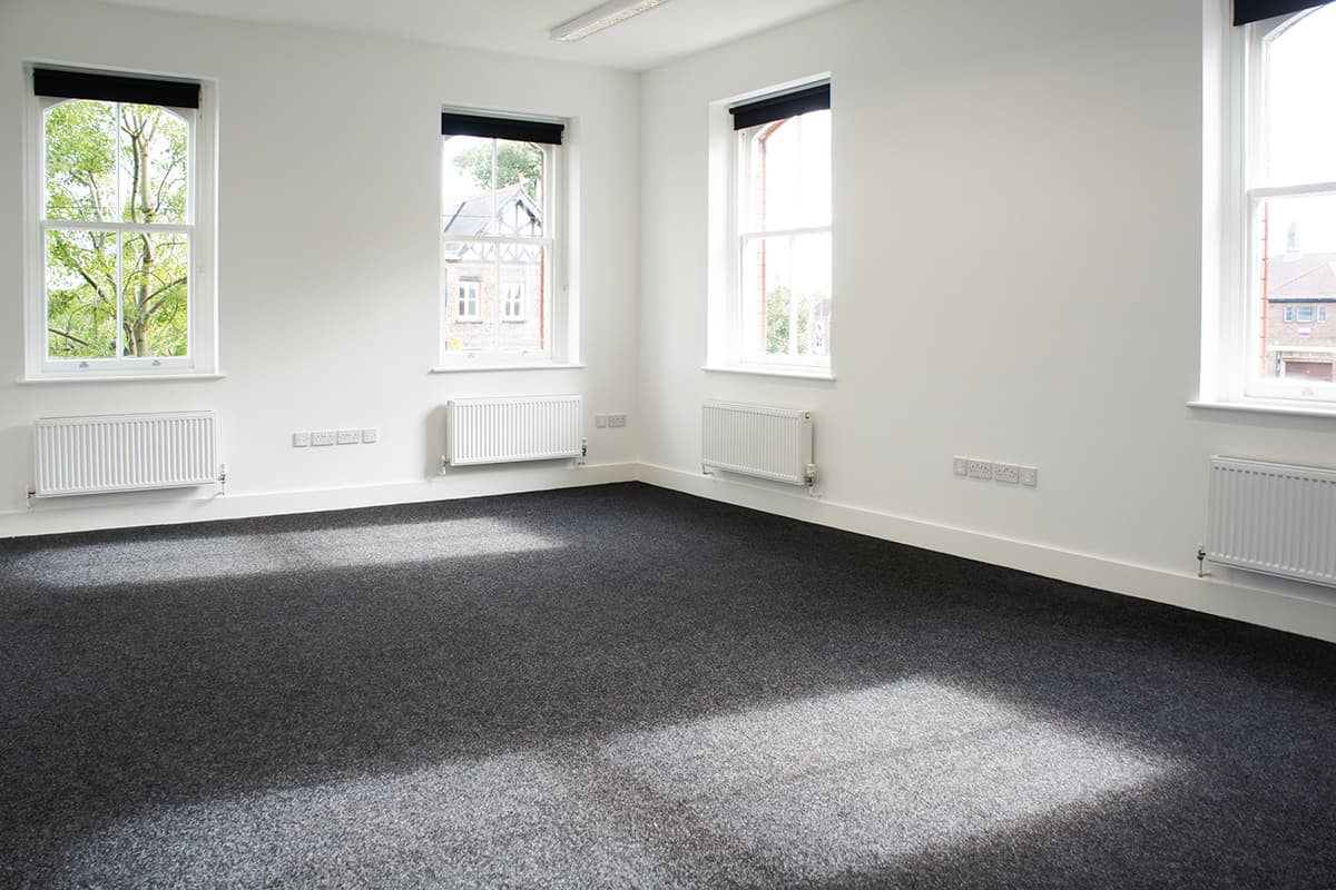Unfurnished large office 