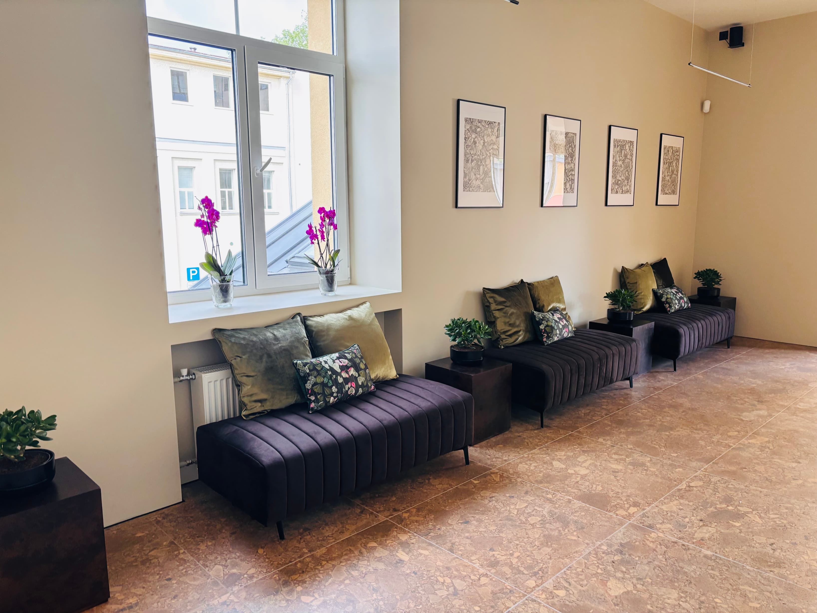 COWORKING HALL