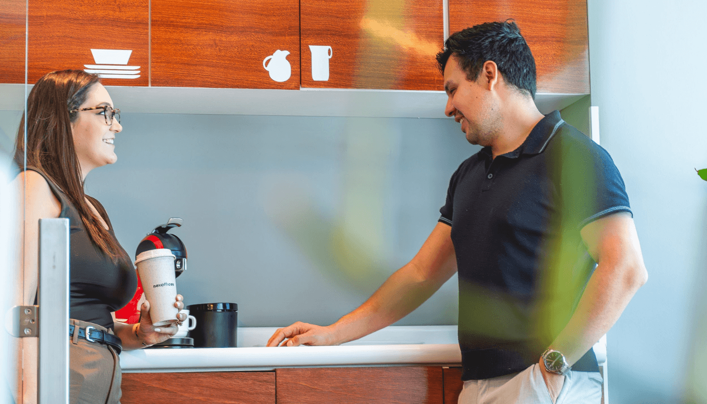 Genera conexiones valiosas en un entorno diseñado para el networking y la creación de alianzas estratégicas exitosas.