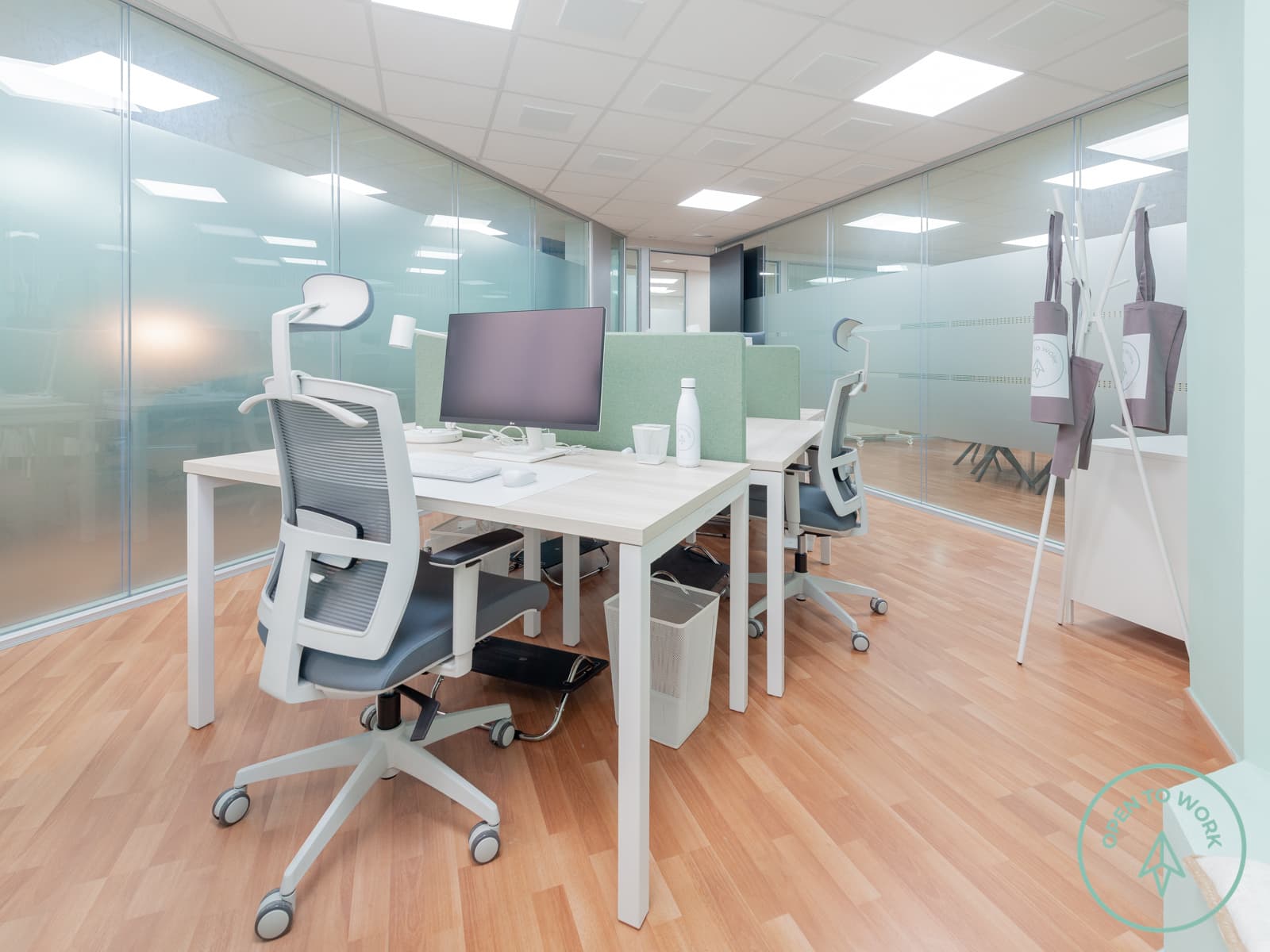 Open to Stay: Office or Coworking Open to Stay: Office or Coworking