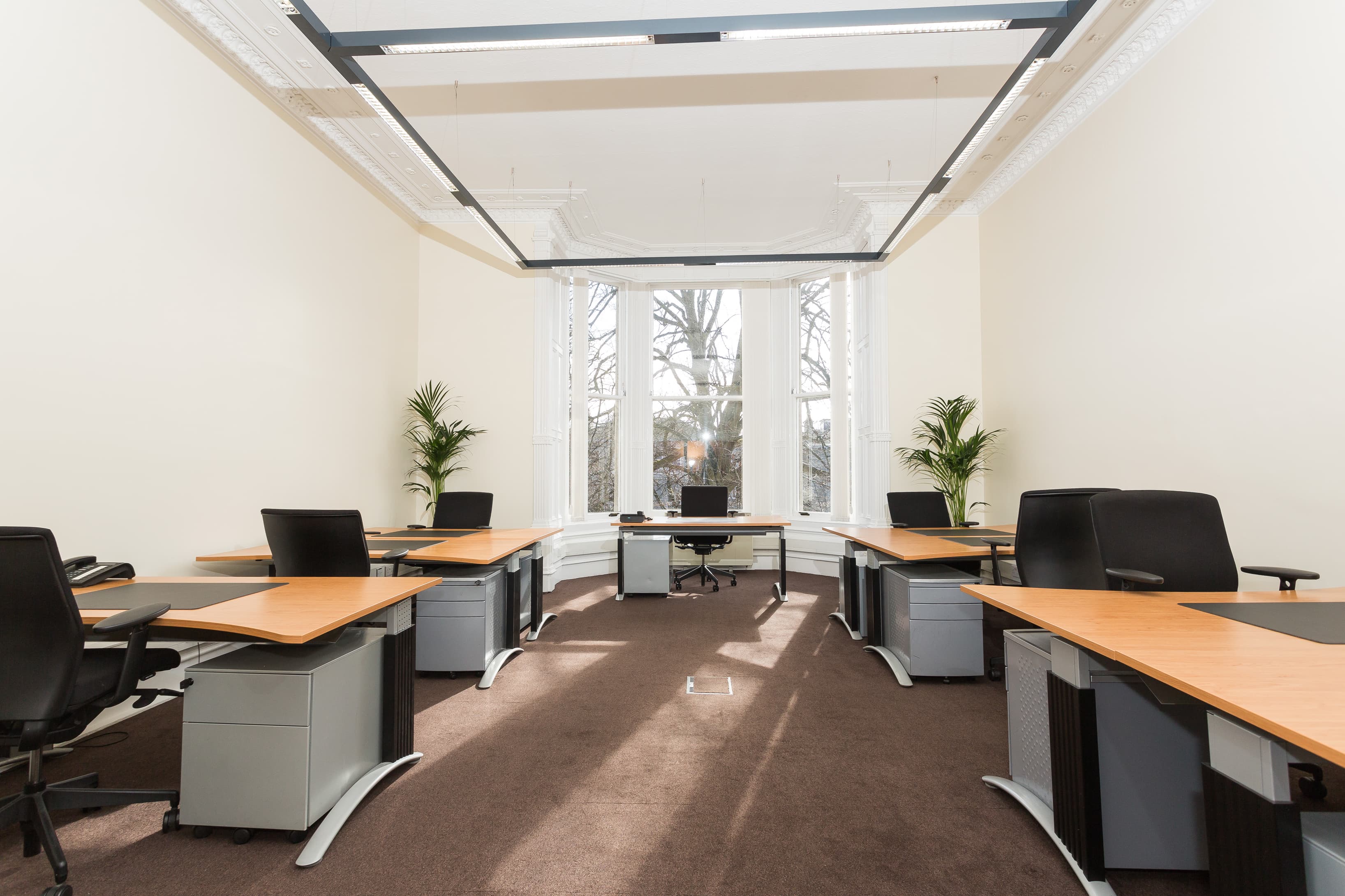 8 Desk 8 Desk
