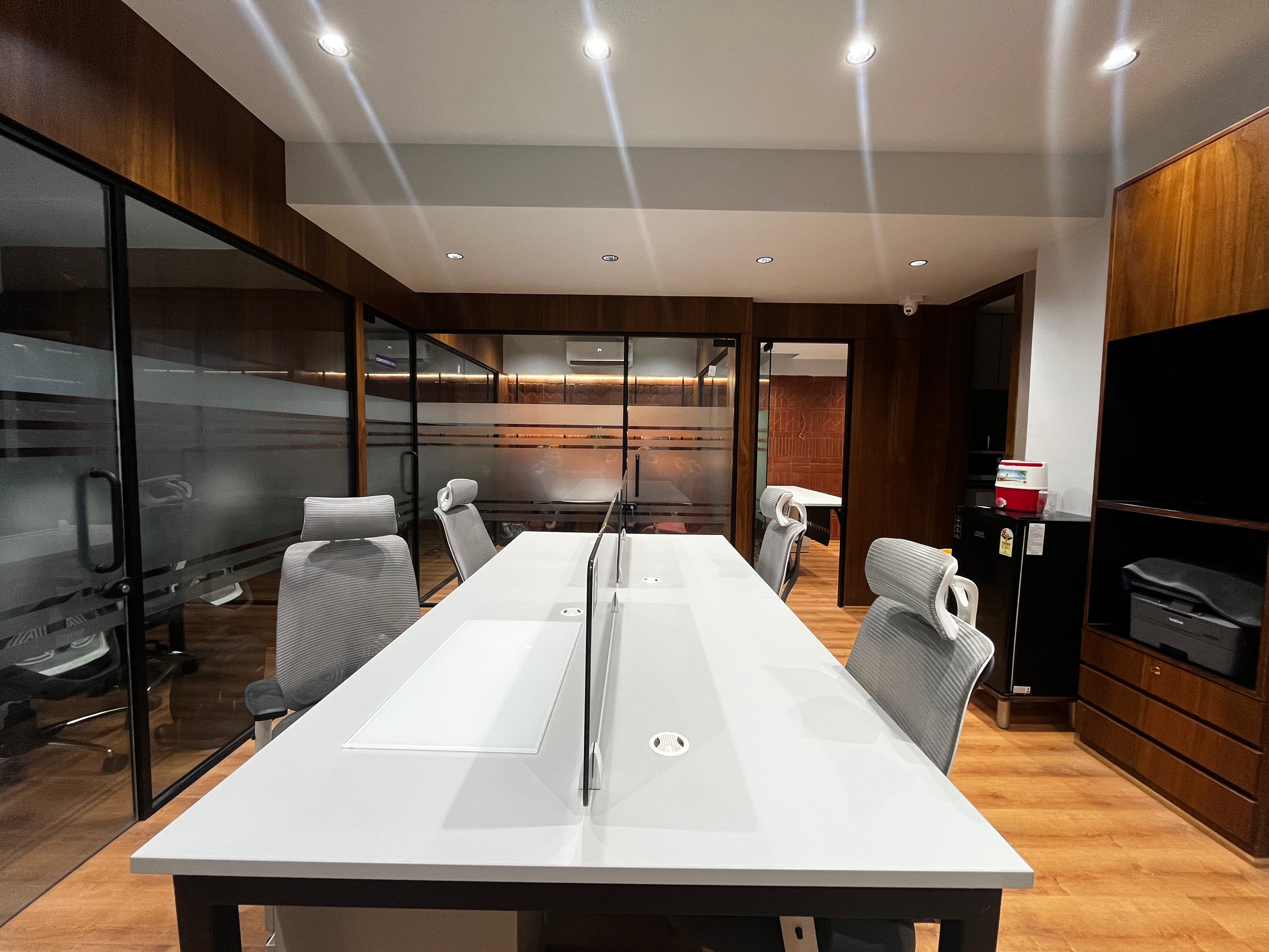 4 sitting tables
