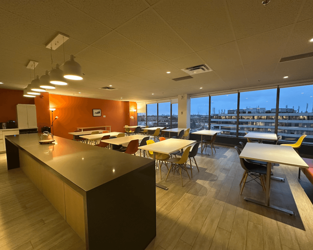 Taste Room - Kitchen 