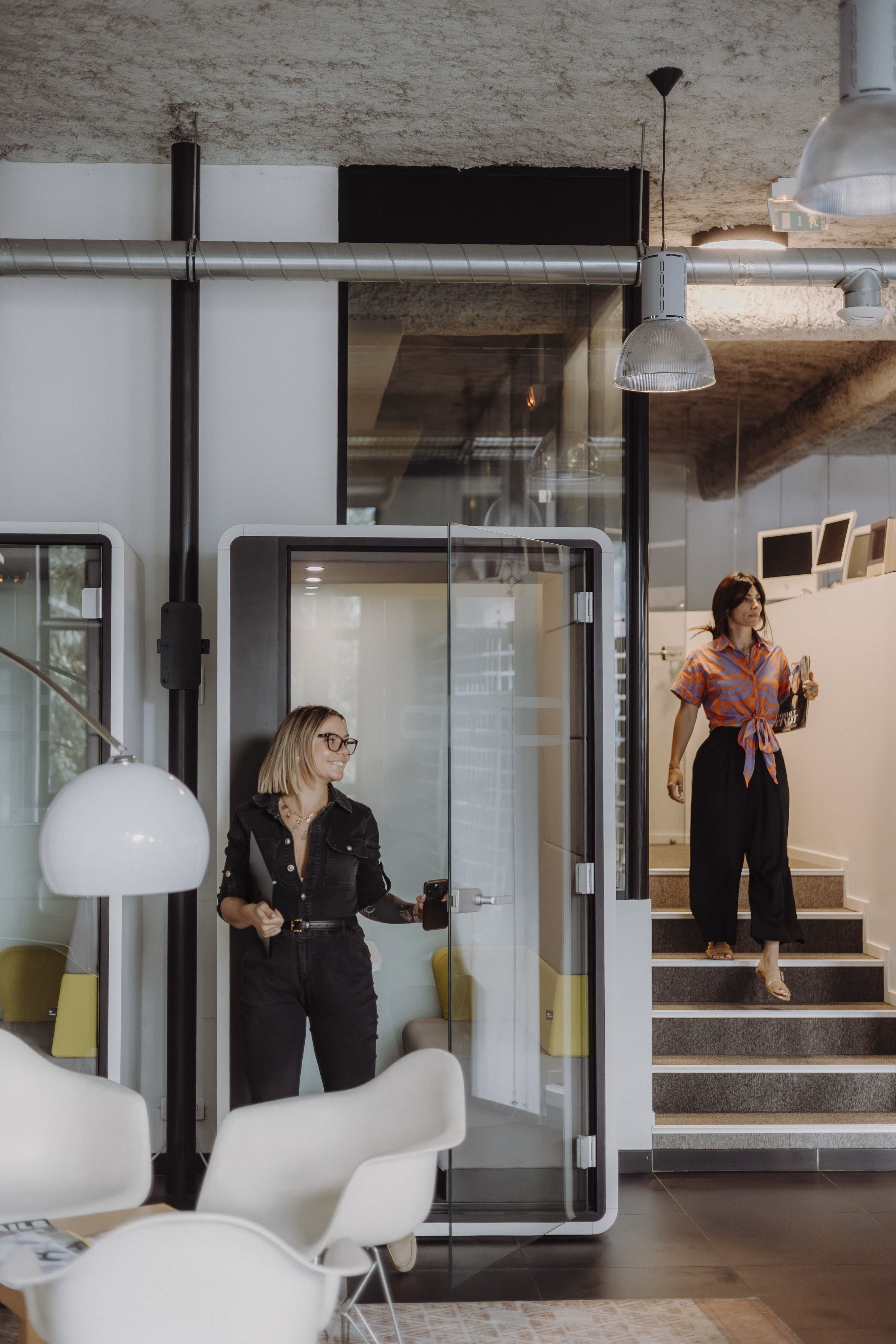 Phone box 1 person Phone box 1 person