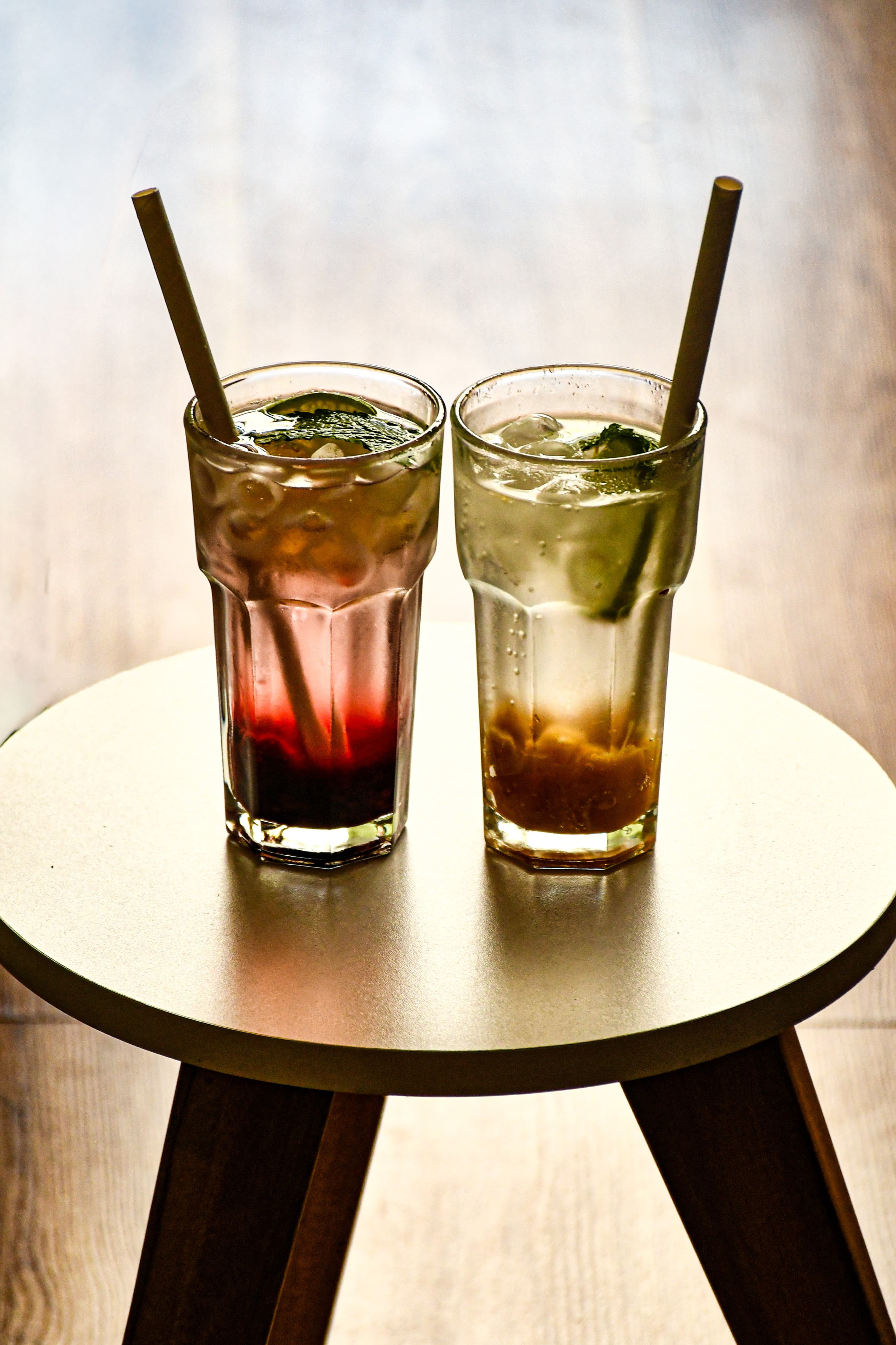 Sodas de frutos rojos o frutos amarillos.