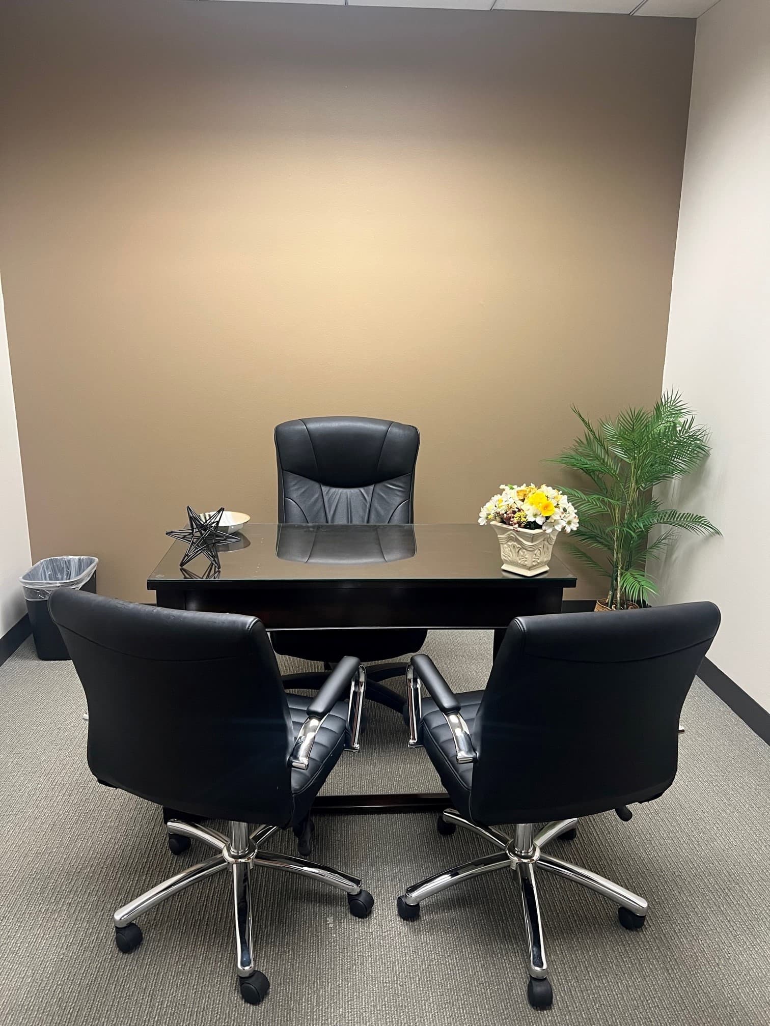 We've got hybrid day offices you can use-just pay per hour or day!