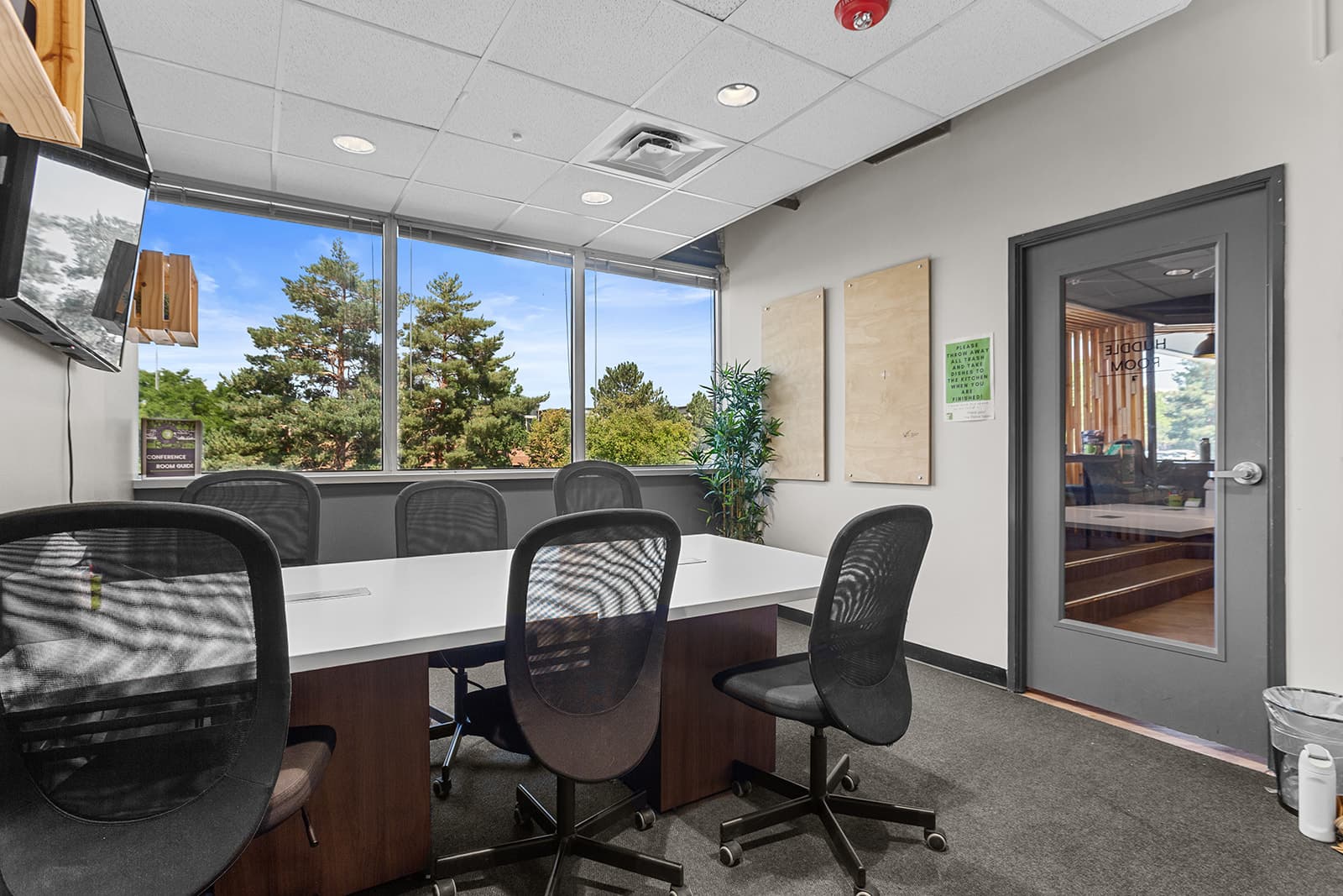 Huddle Room