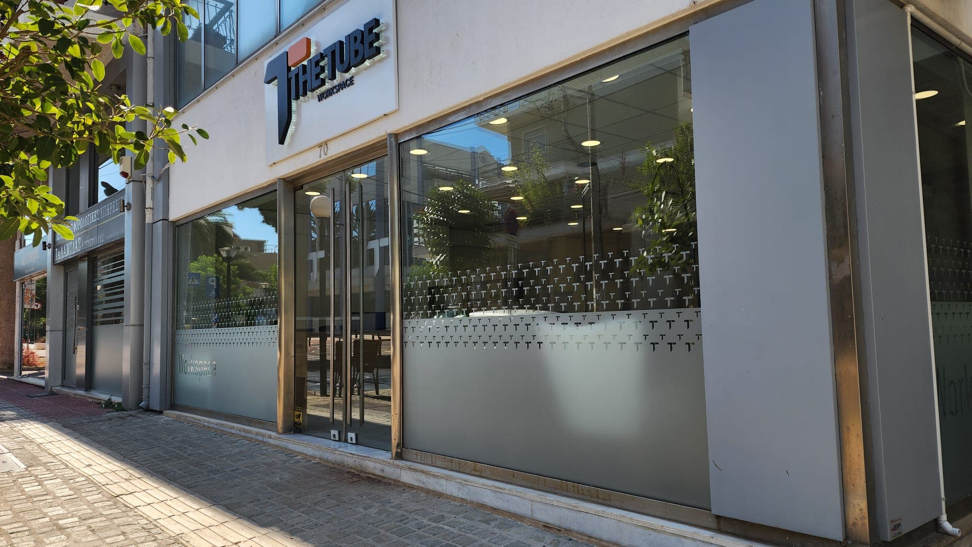 Entrance2