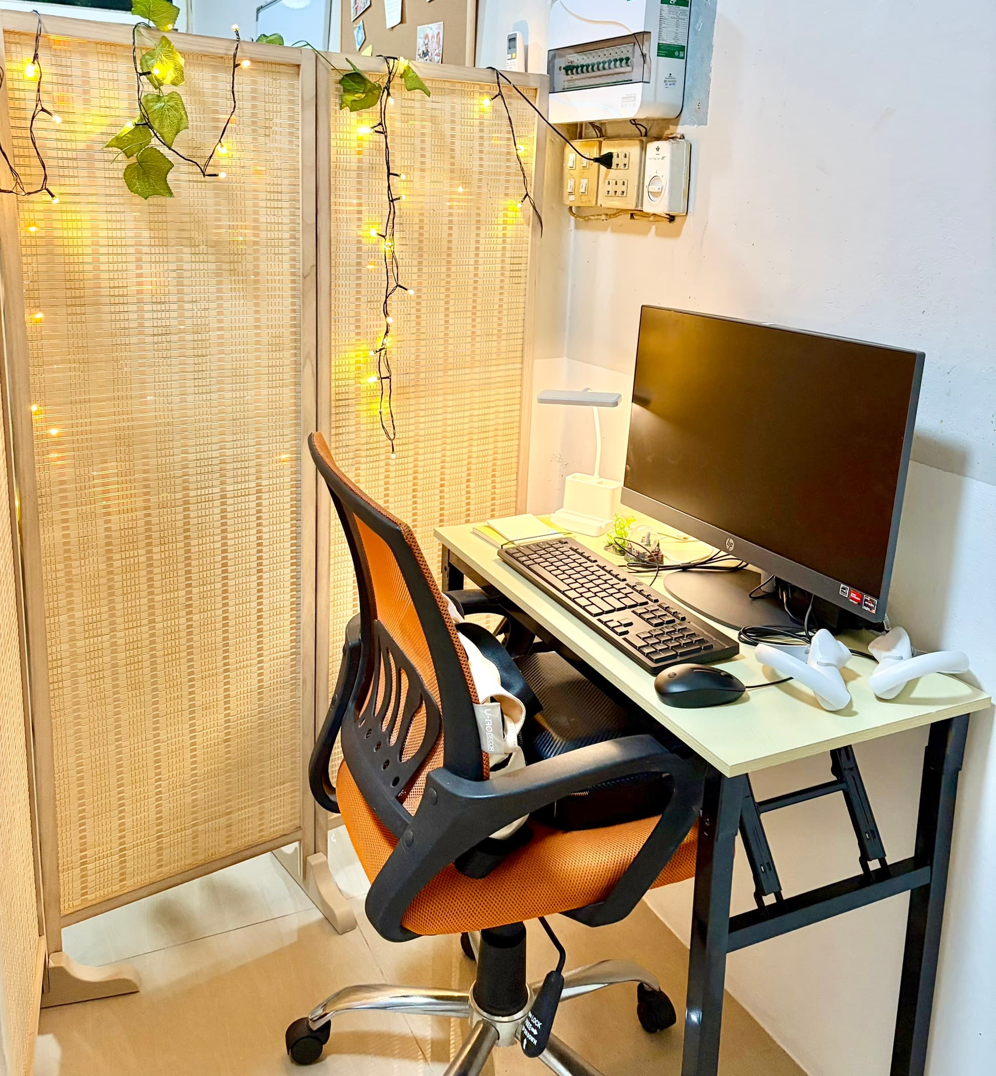 BonVie Private Hot Desk 