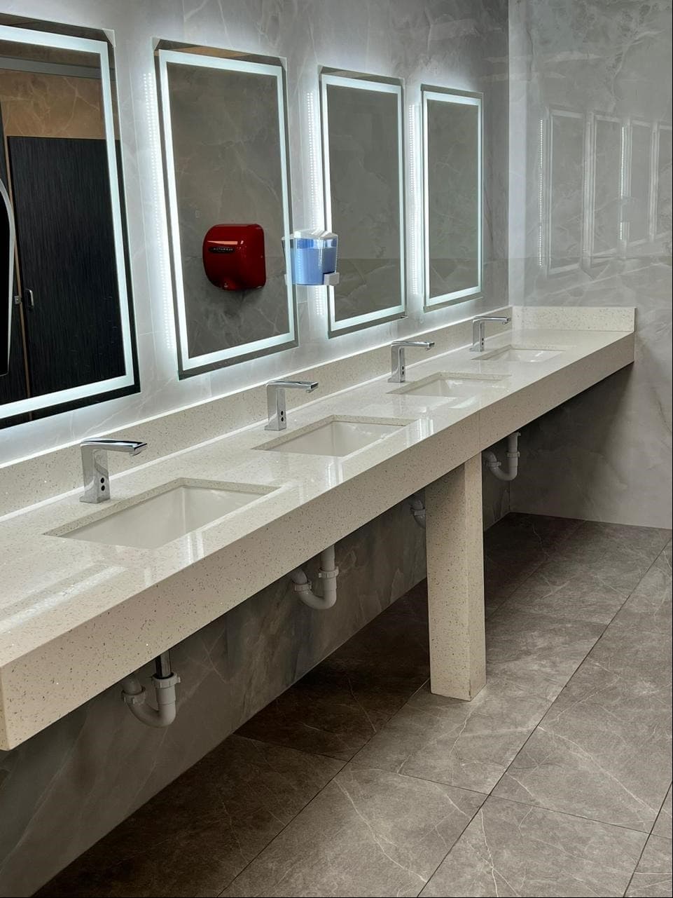 Toilets Toilets