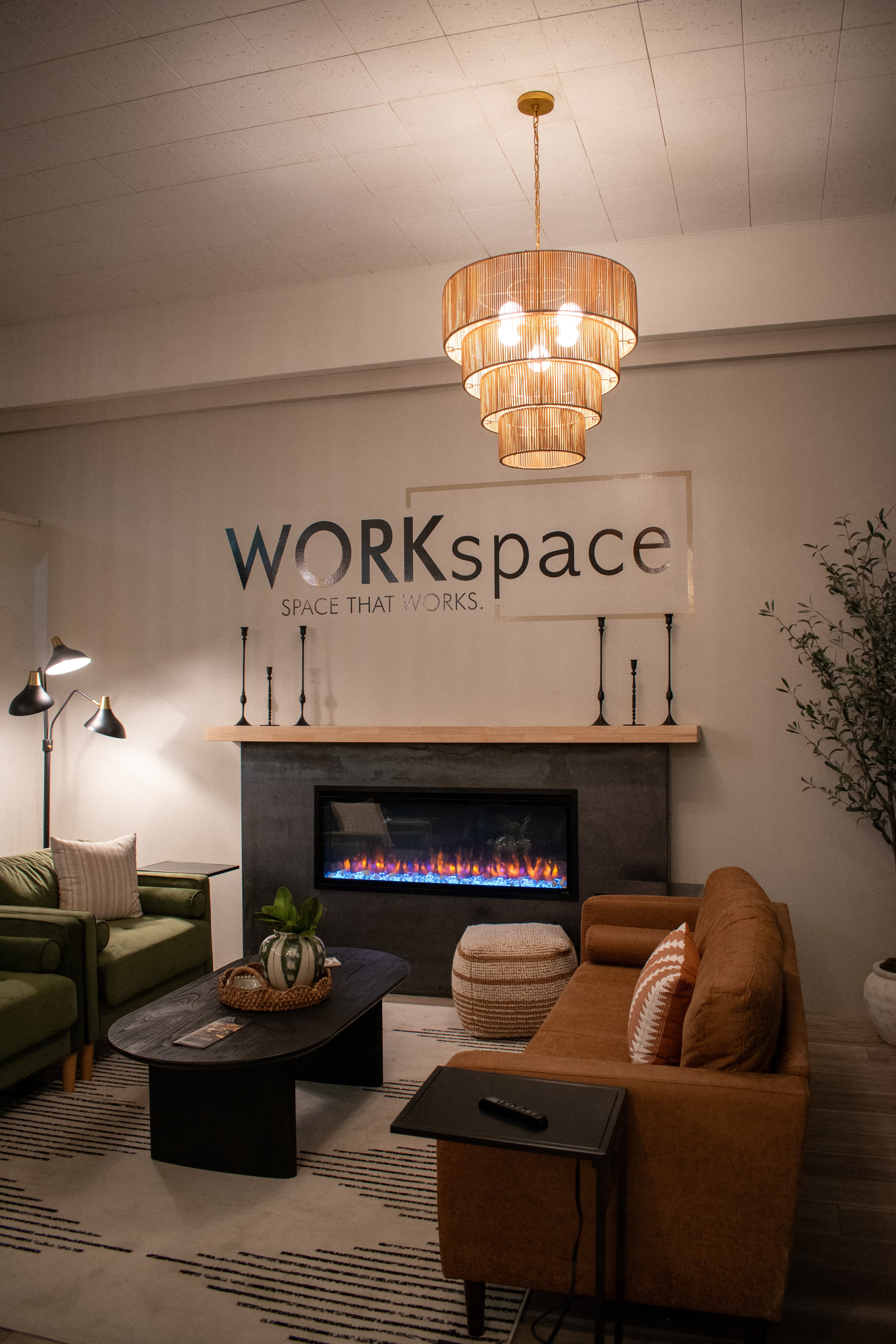 Hot Desk Fireplace Lounge Hot Desk Fireplace Lounge