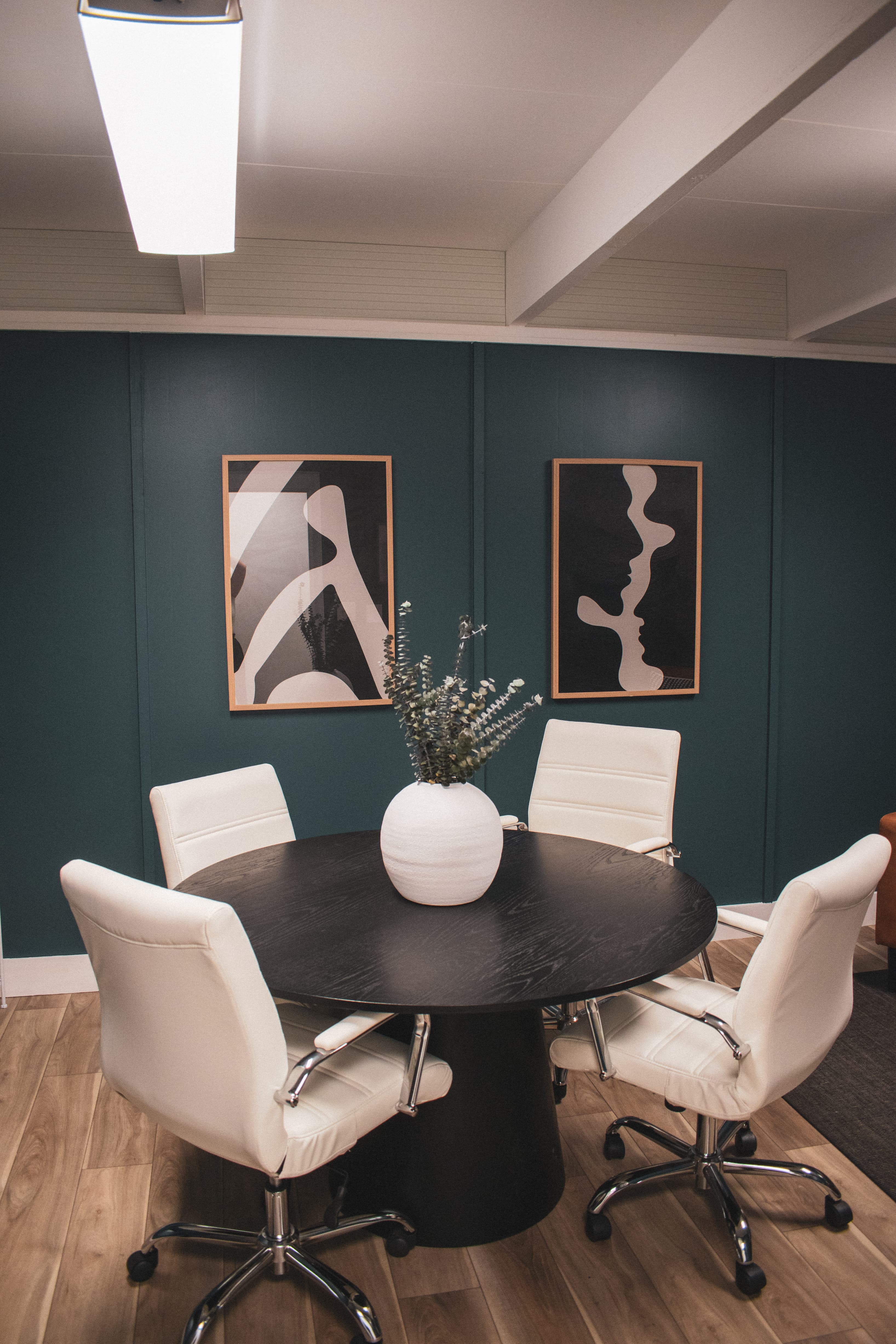 Small Meeting Room Small Meeting Room