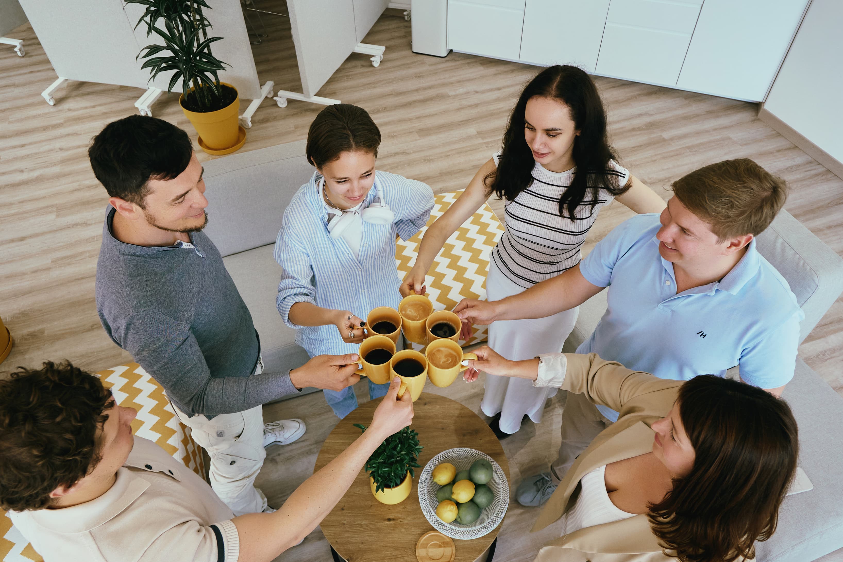 Coworkers - join us Coworkers - join us