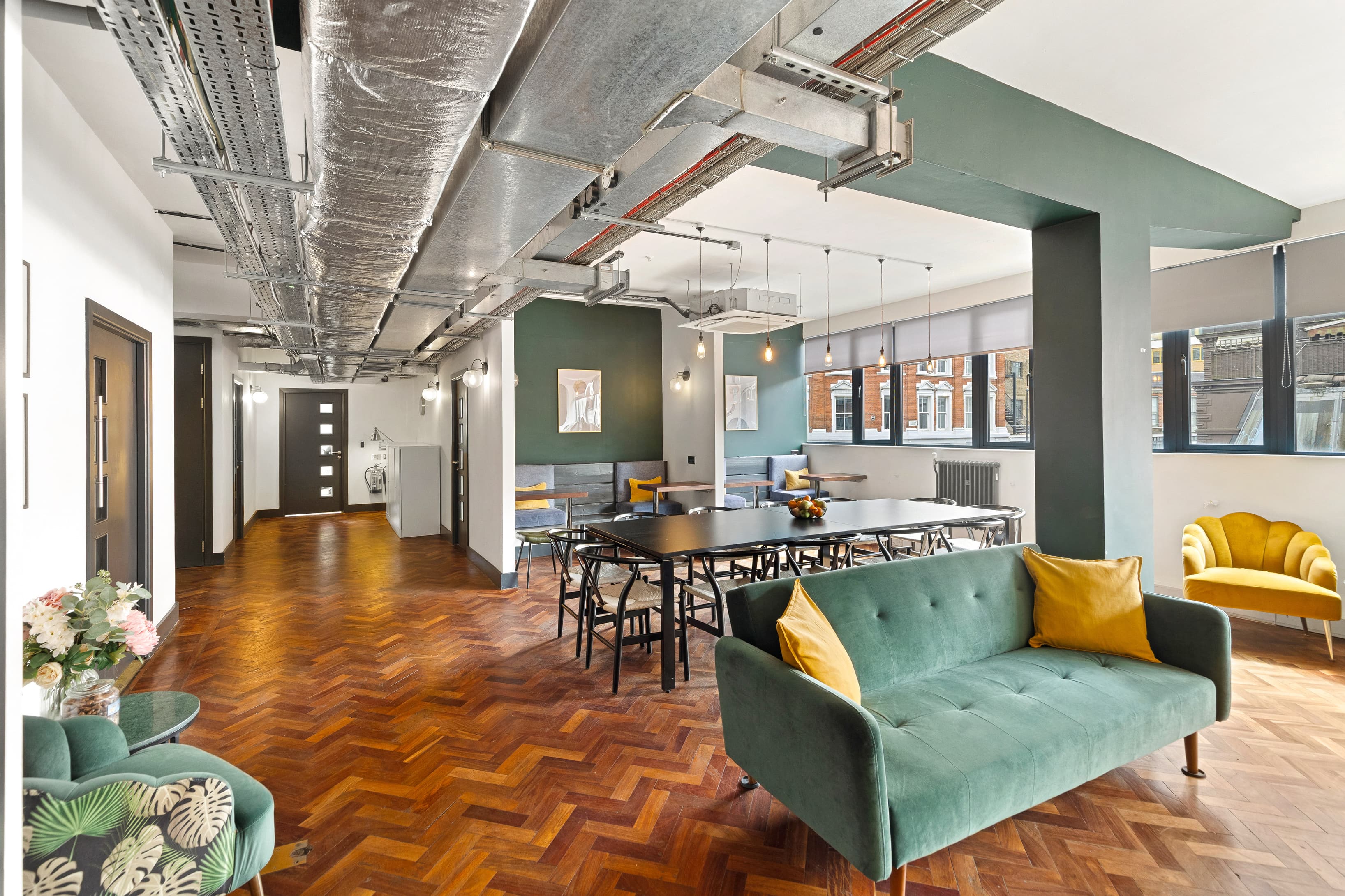Reception/lounge area