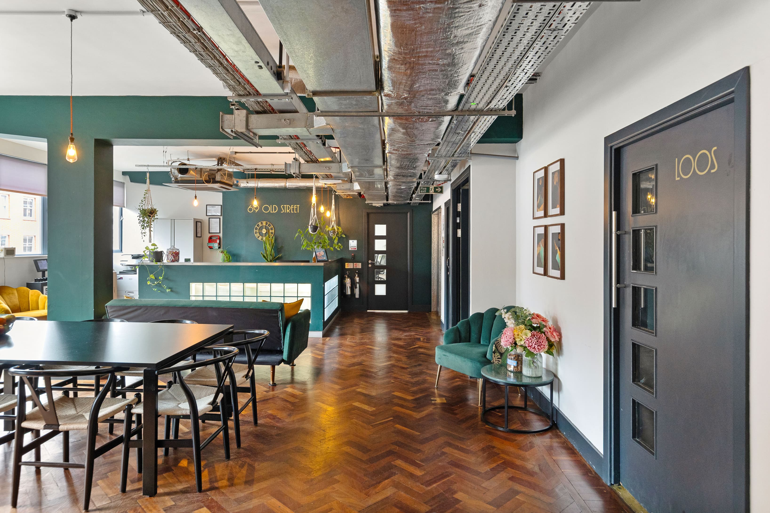 Reception/lounge area