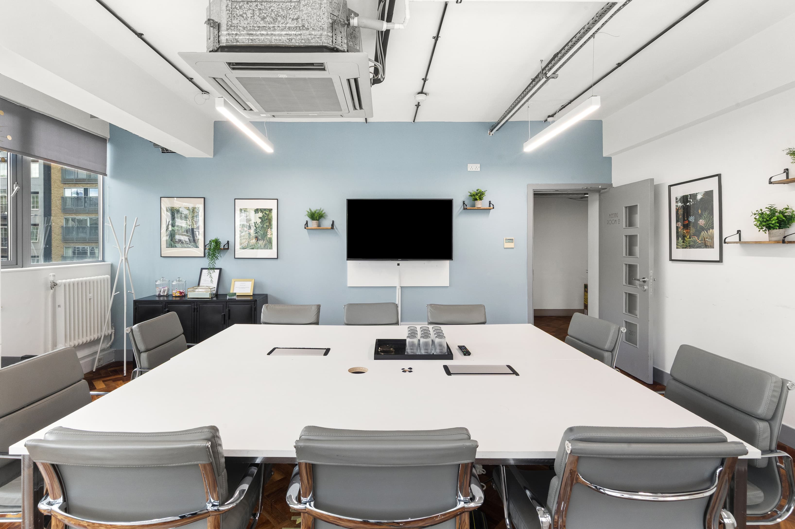 Meeting room 