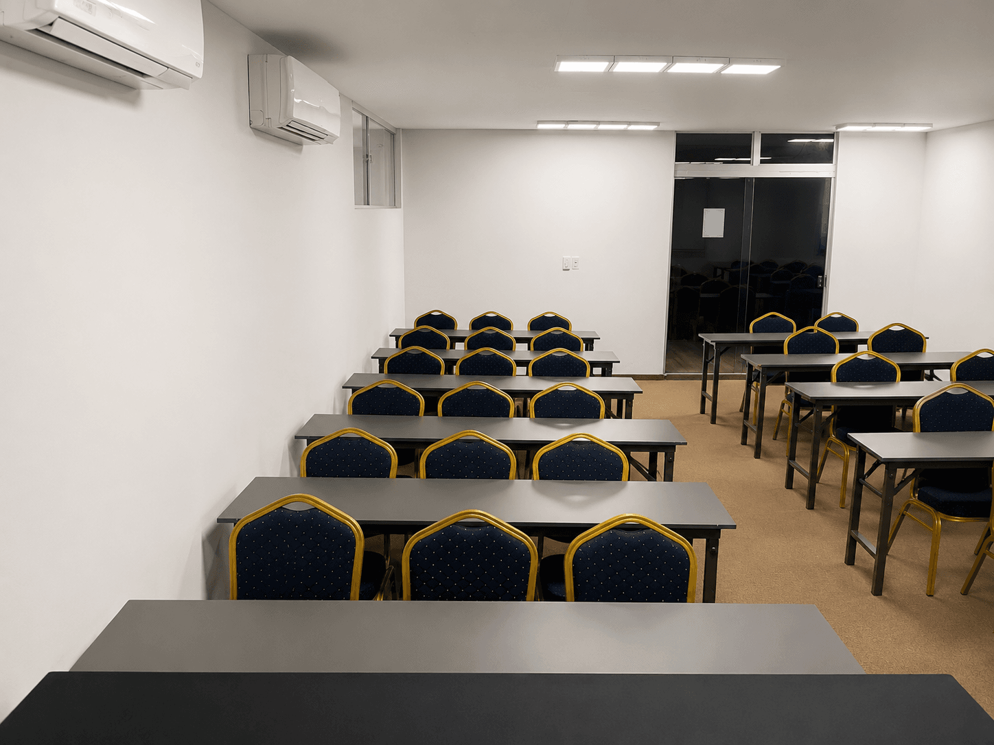 Sala de Capacitación (50 personas)