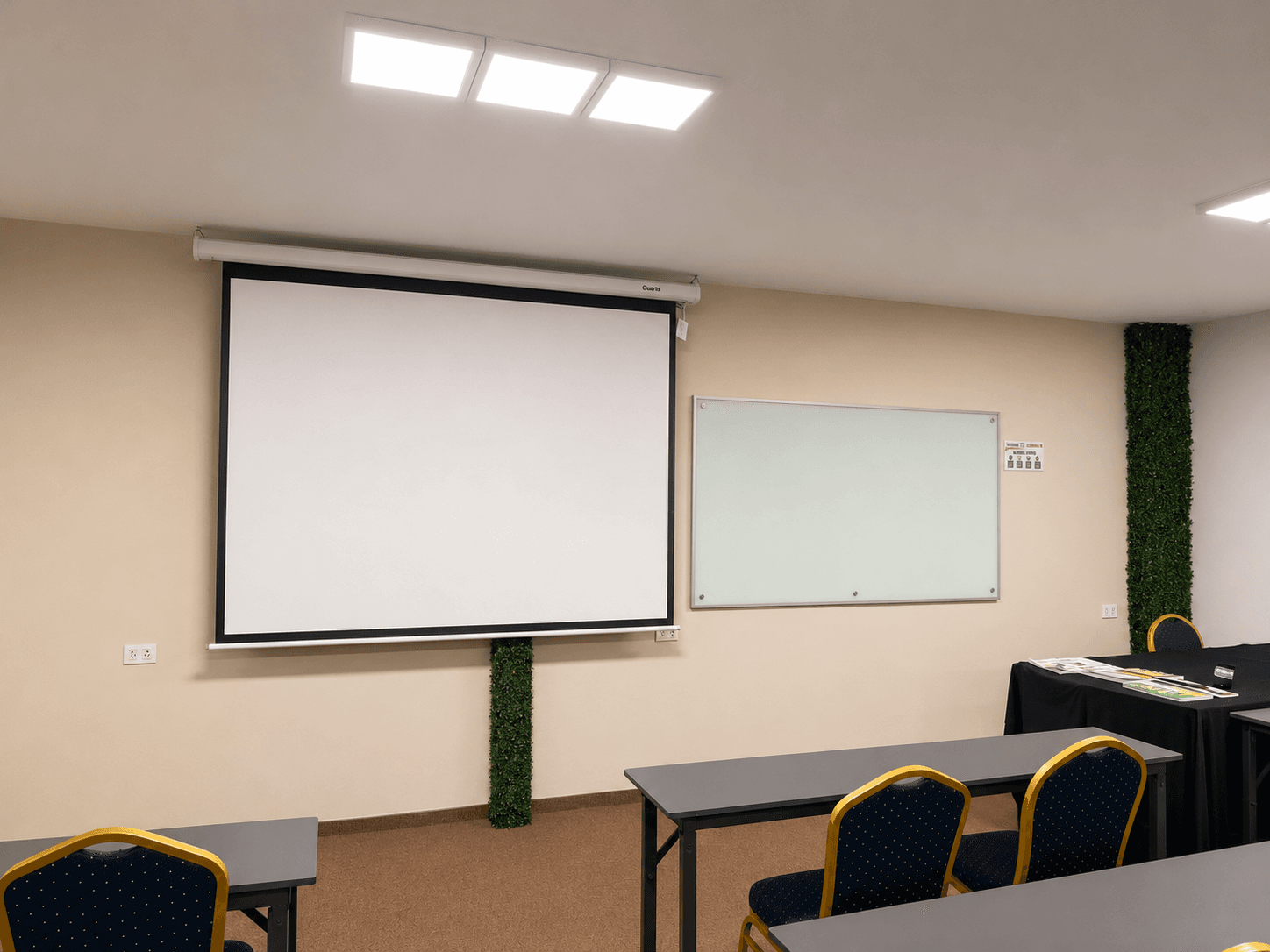 Sala de Capacitación (50 personas)