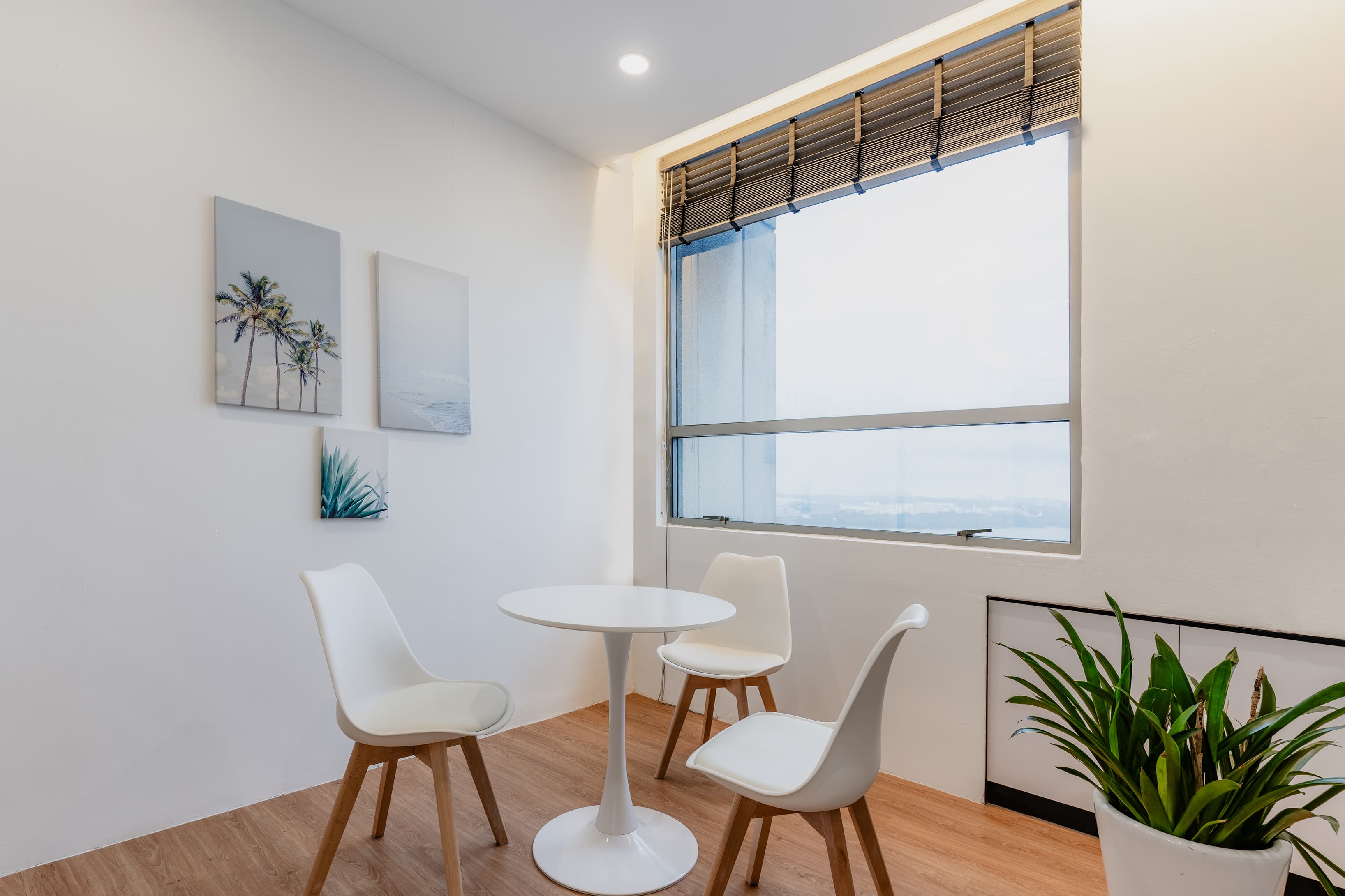 Meeting Room for 1-4 pax