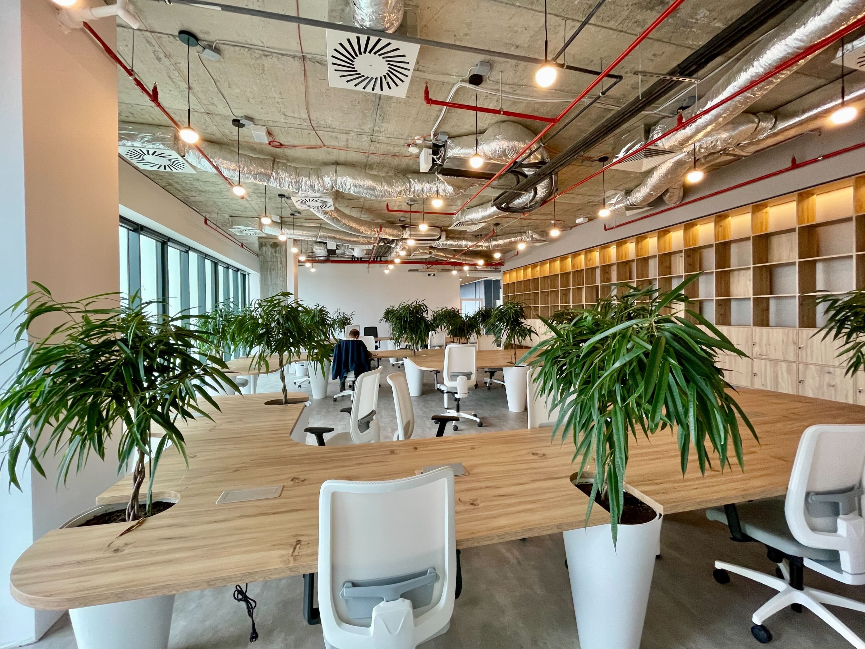 fixed desk area