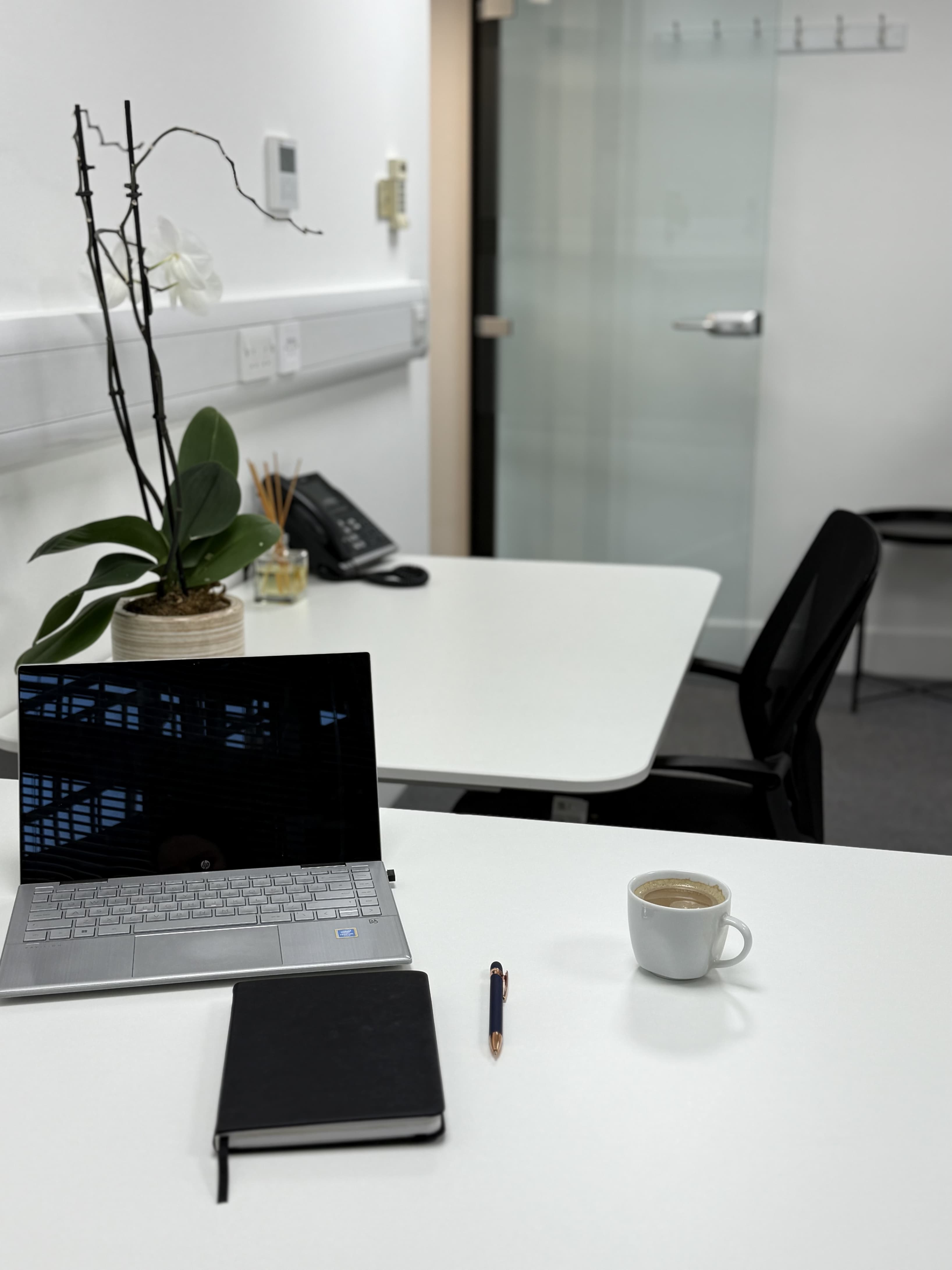 4-5 desk office