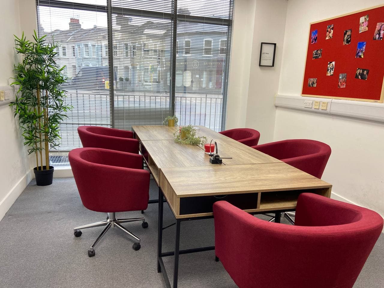 5-6 desk office