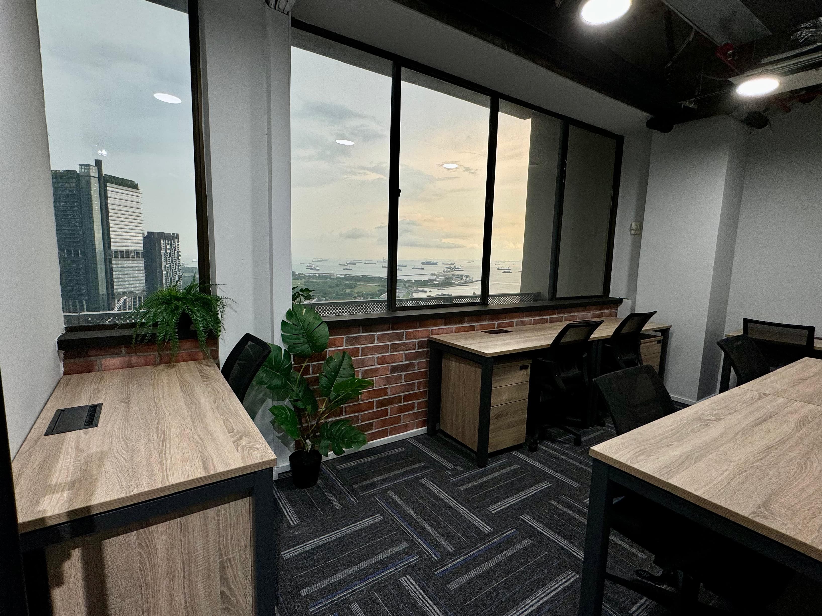 4-pax Windowed Suite