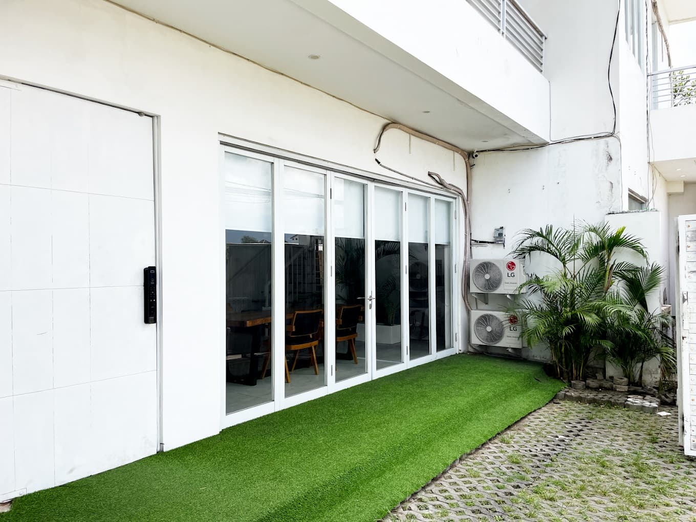 Front yard of the office