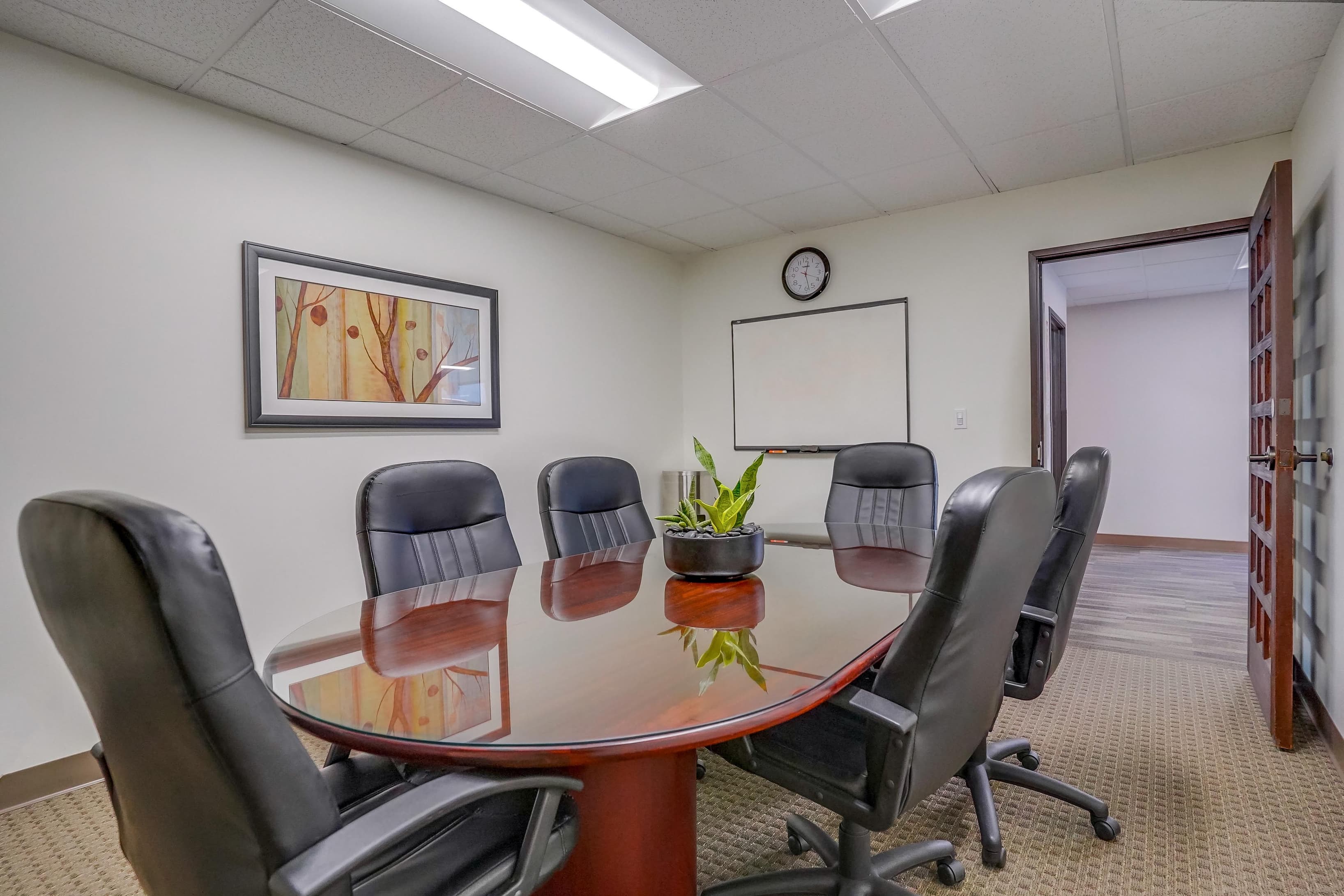 Large Conference Room Large Conference Room