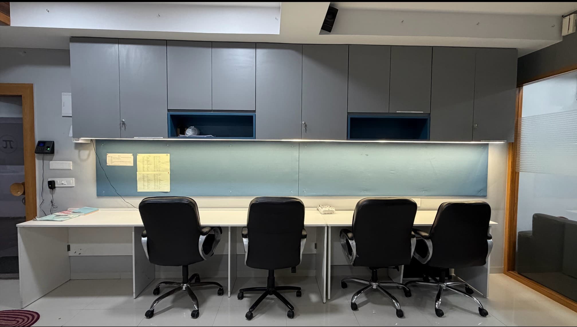 Dedicated desks Dedicated desks