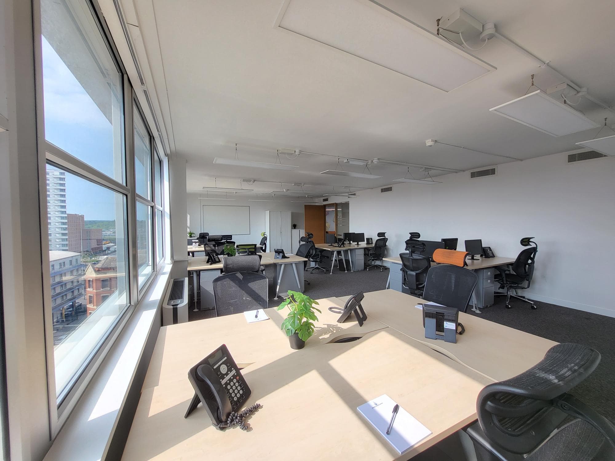 15-Desk Office