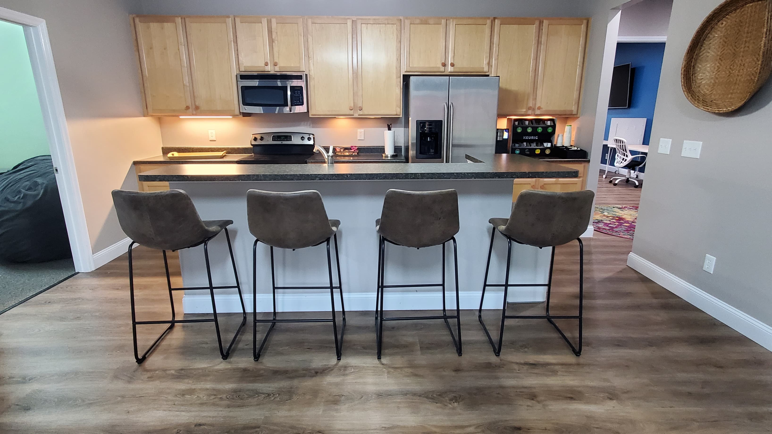 Kitchen area for dining, meeting and classes Kitchen area for dining, meeting and classes