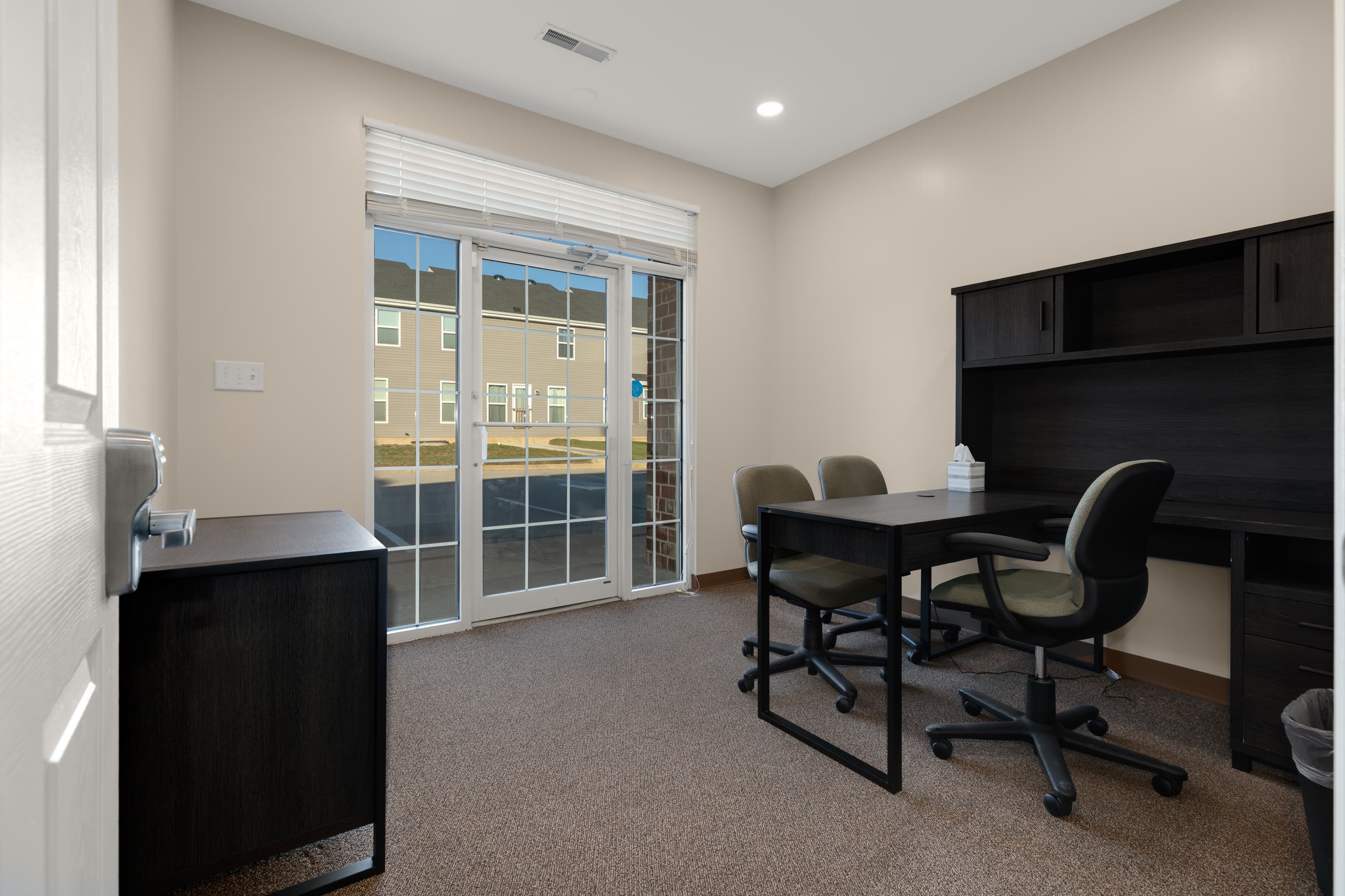 medium office medium office