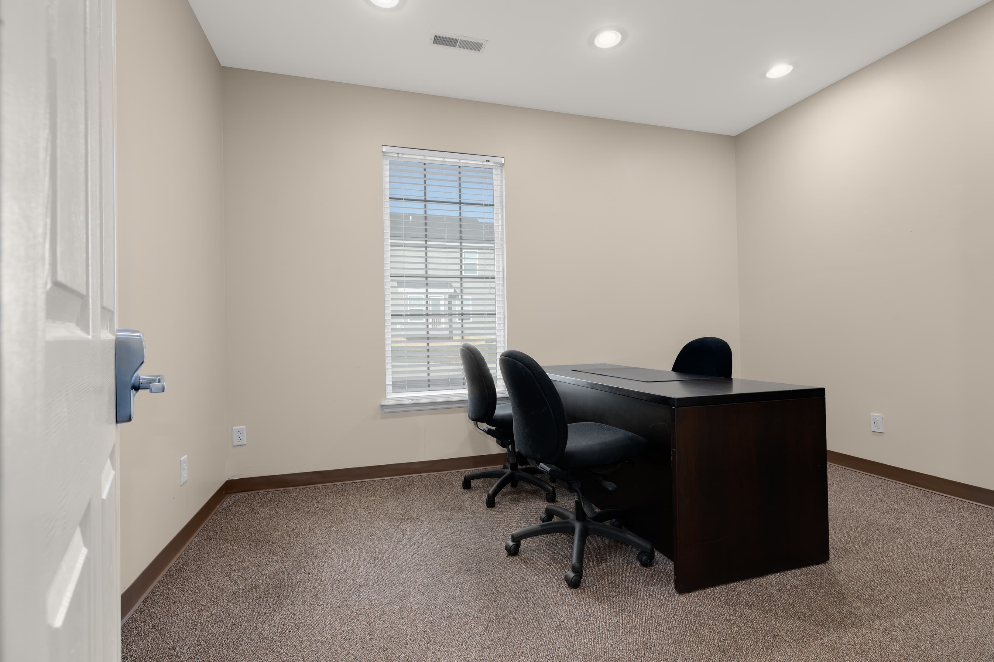 medium office medium office