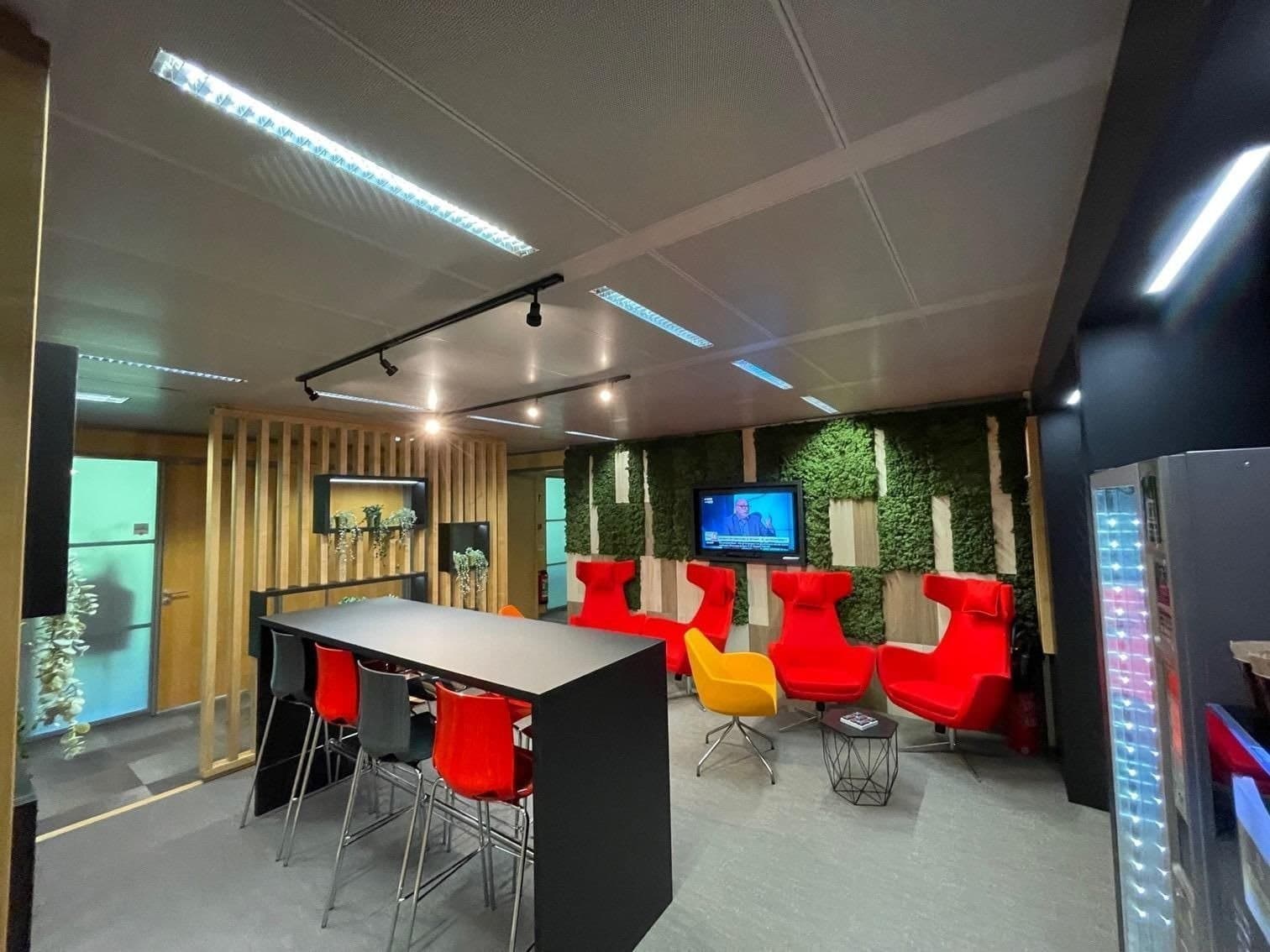 Breakout/Lounge Space Breakout/Lounge Space