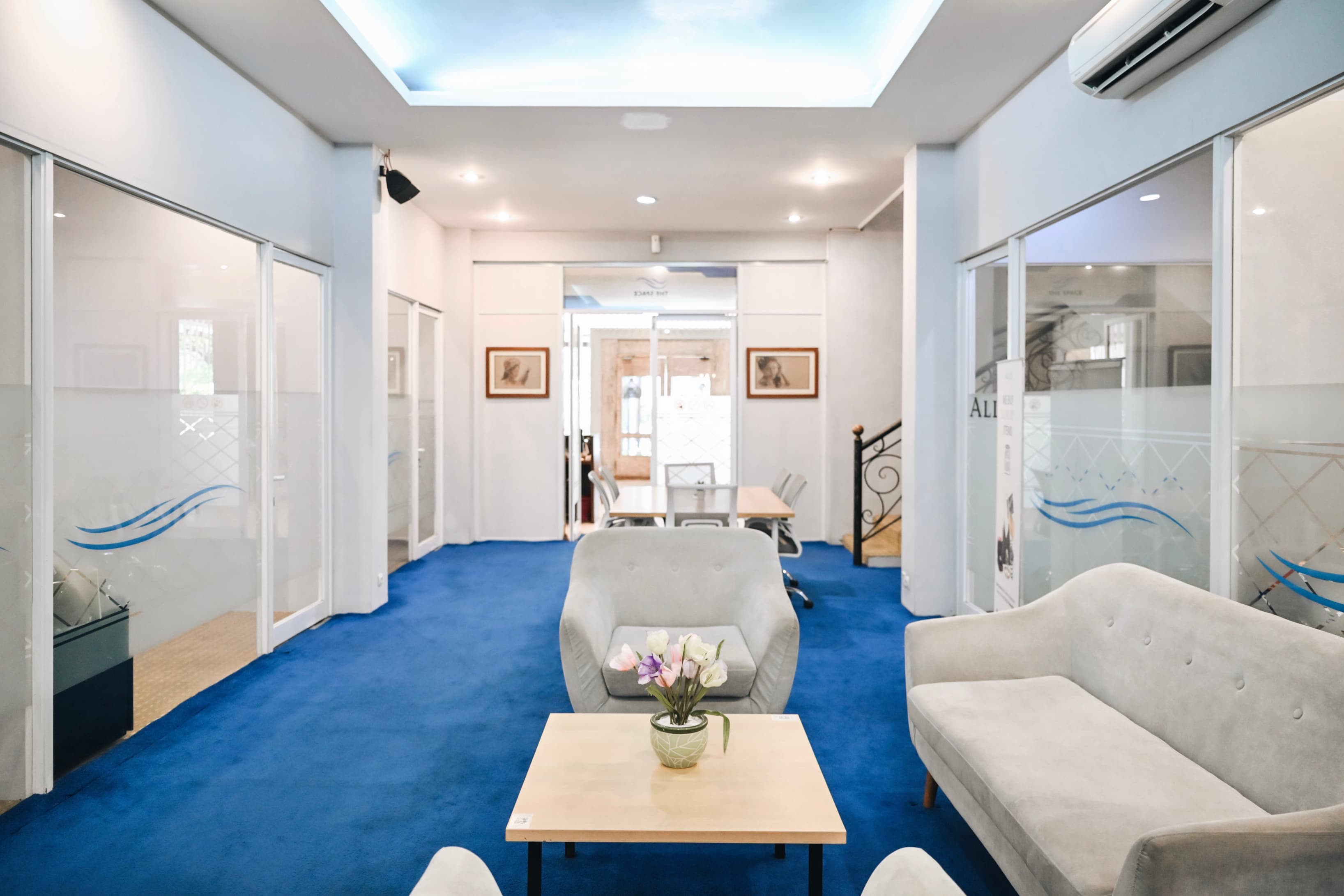 Guest area 1st floor