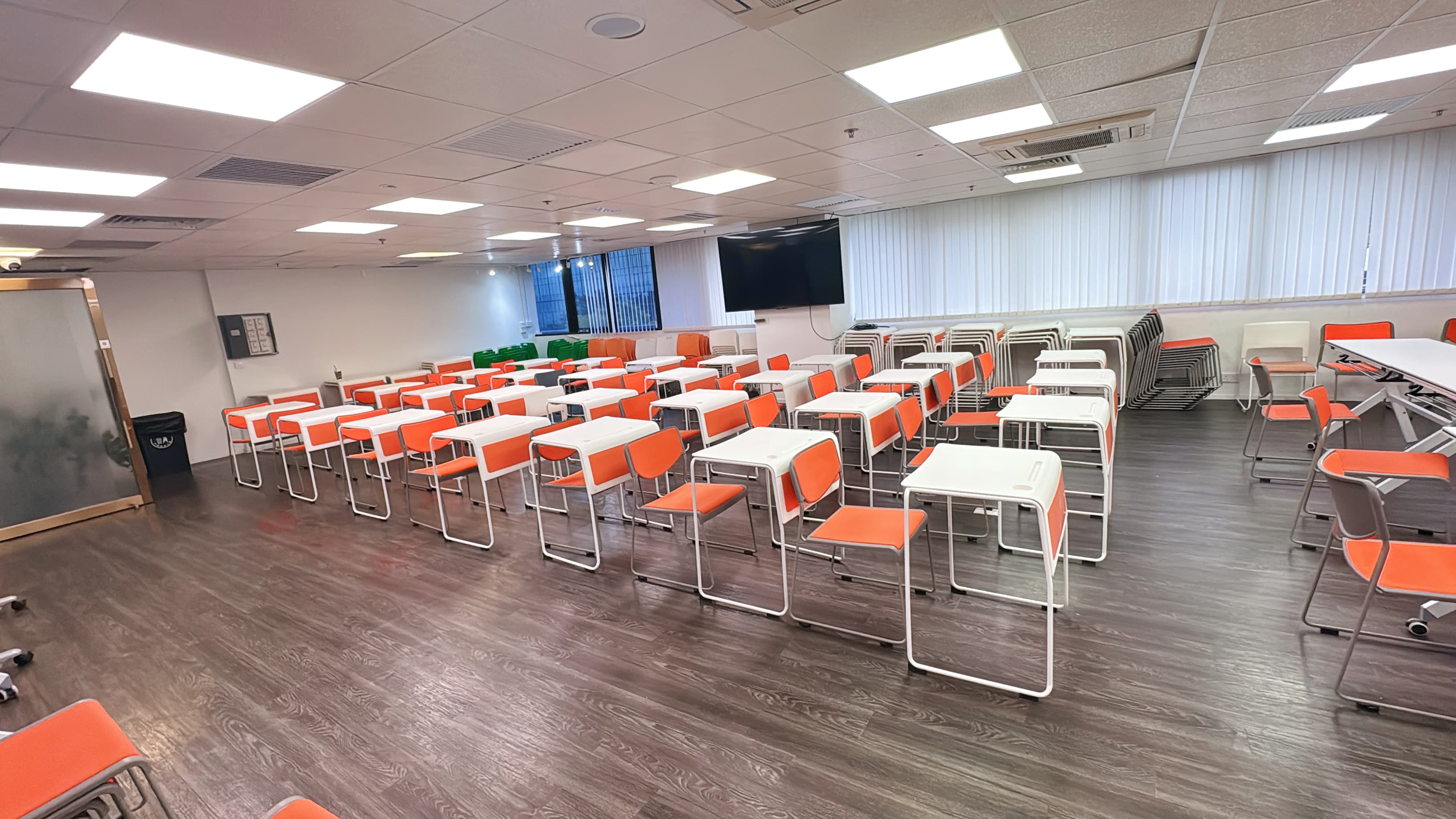 meeting room for more than 200 people