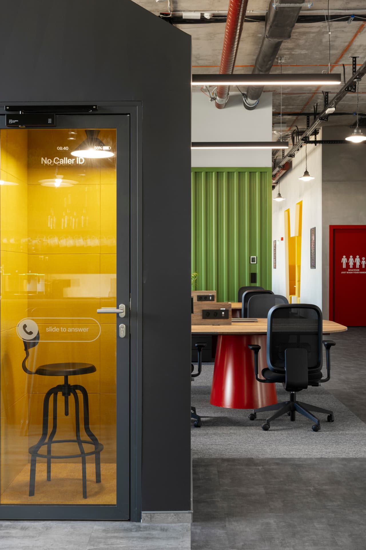 Coworking space + Photo Booth 