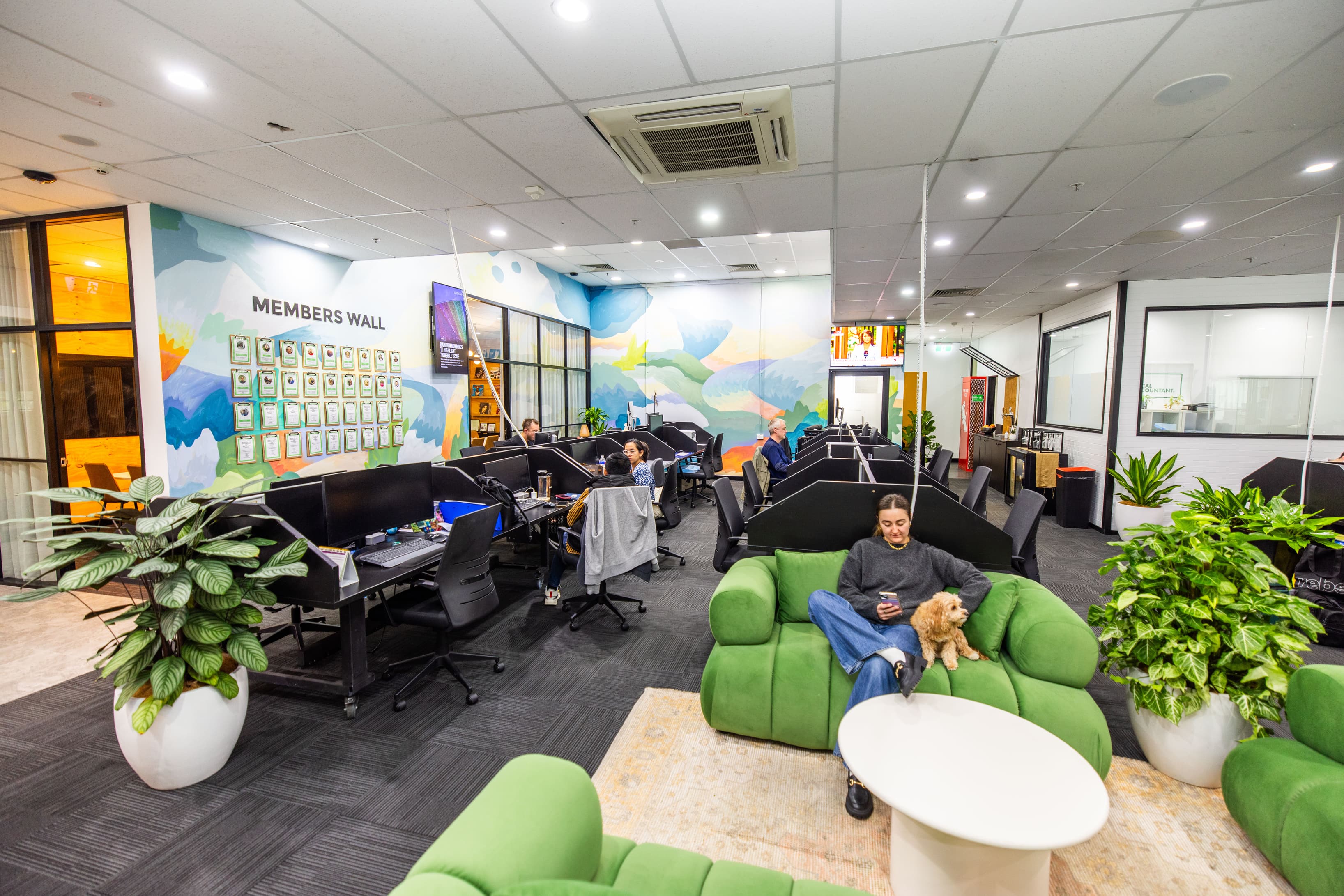 Breakout Space Breakout Space