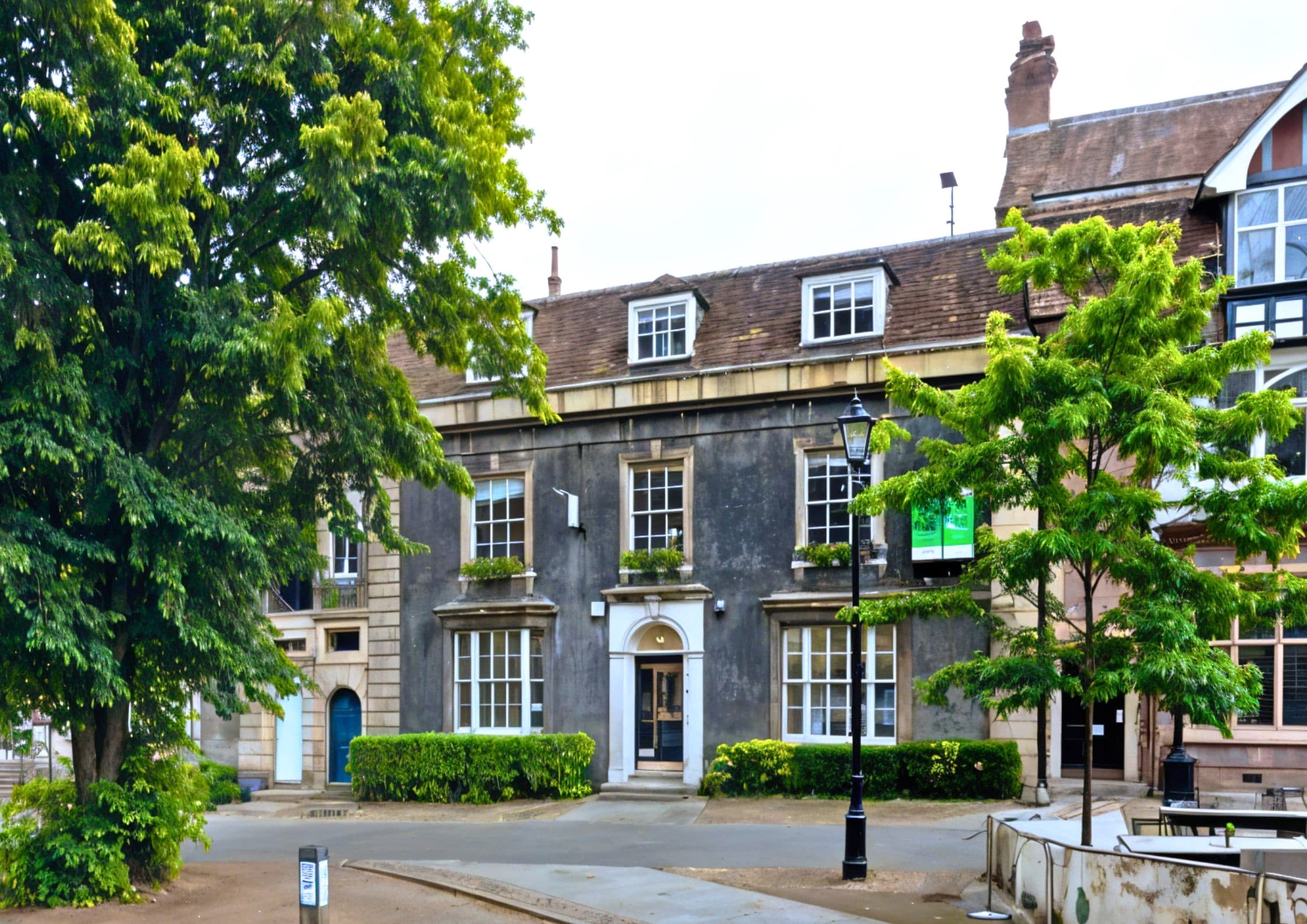 Building Exterior Building Exterior