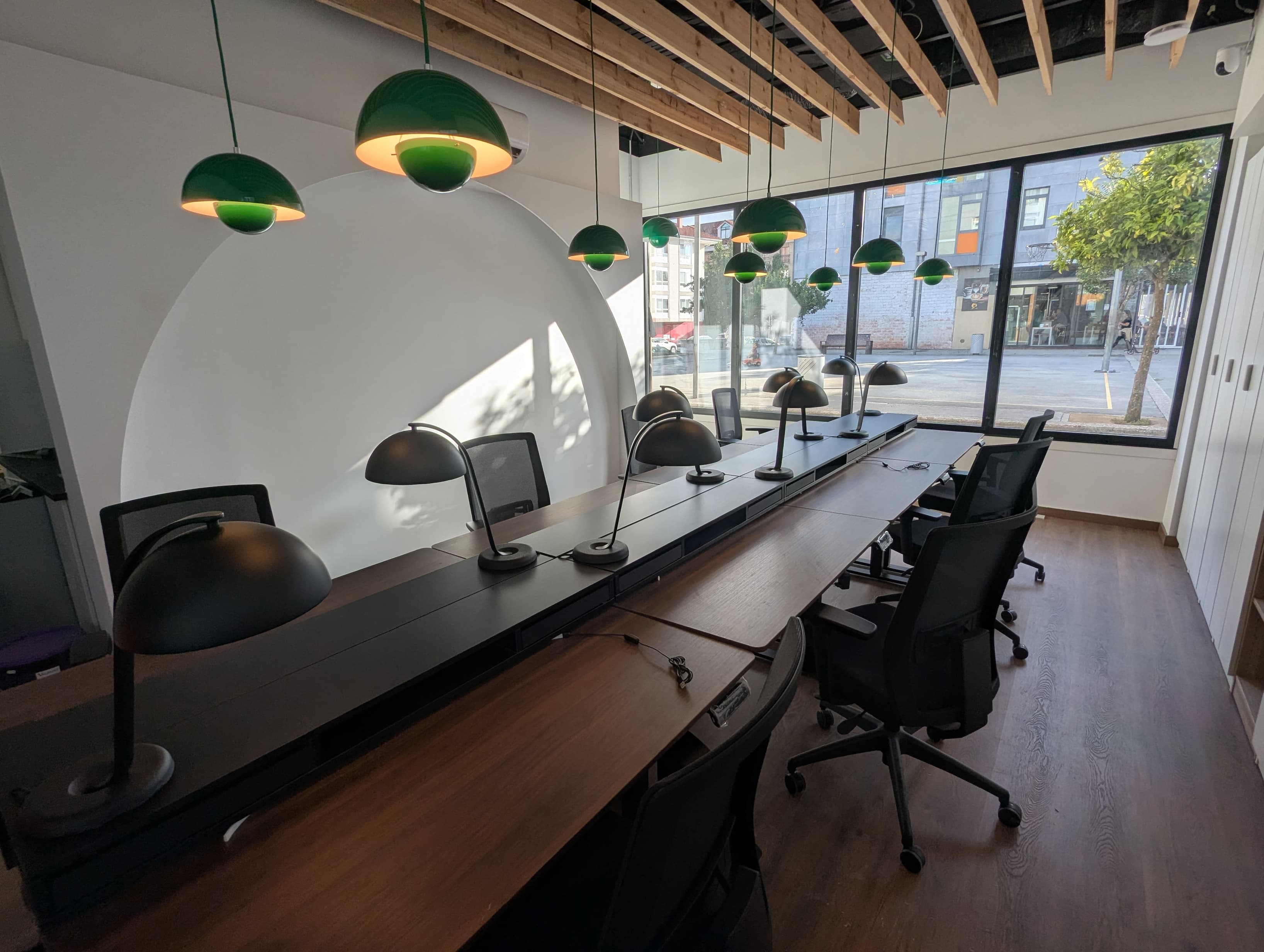 CoWorking space with natural light CoWorking space with natural light